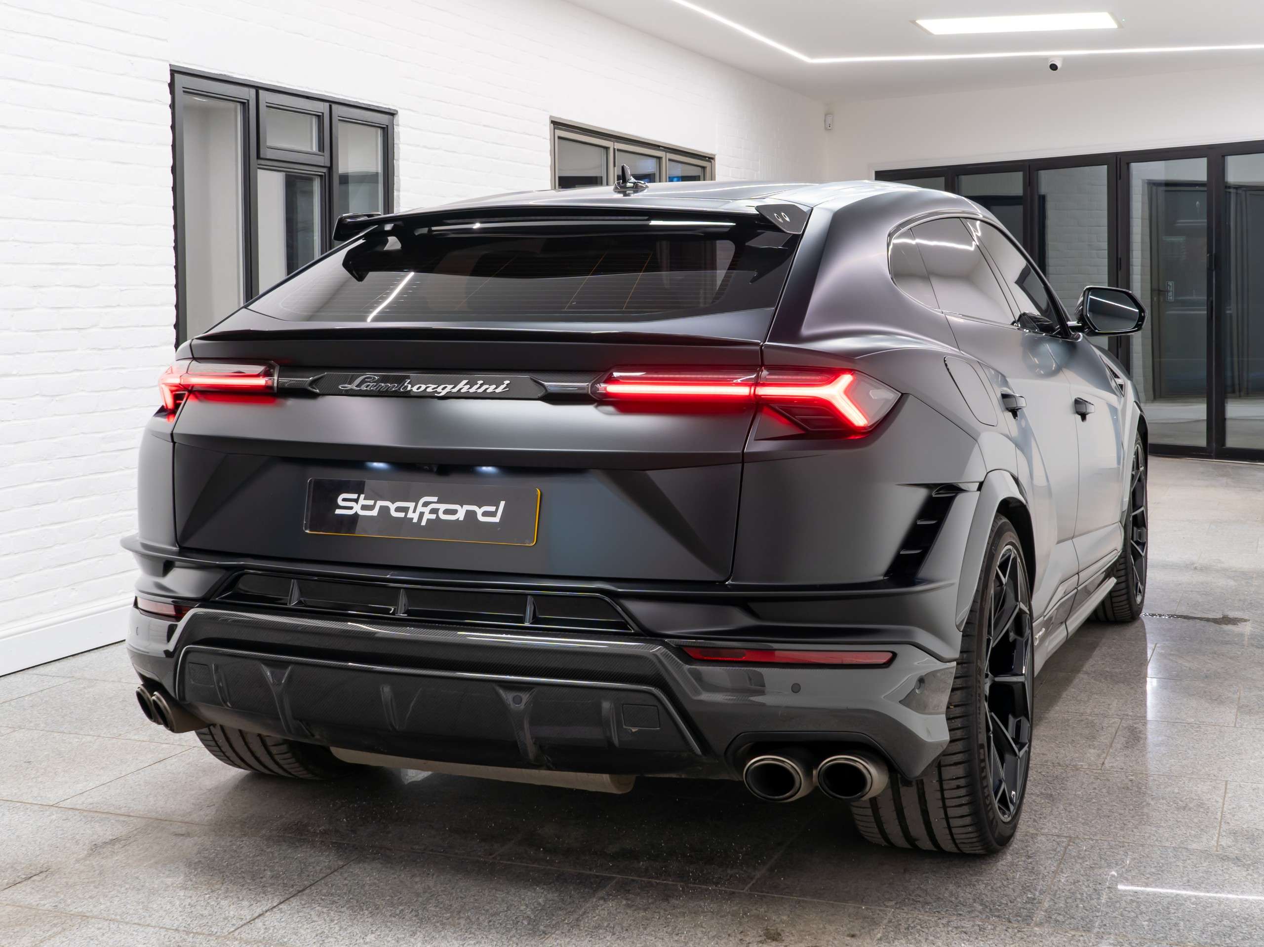 A 2023 LAMBORGHINI URUS 4.0 V8 BiTurbo Performante Auto 4WD Euro 6 5dr A 2023 LAMBORGHINI URUS 4.0 V8 BiTurbo Performante Auto 4WD Euro 6 5dr