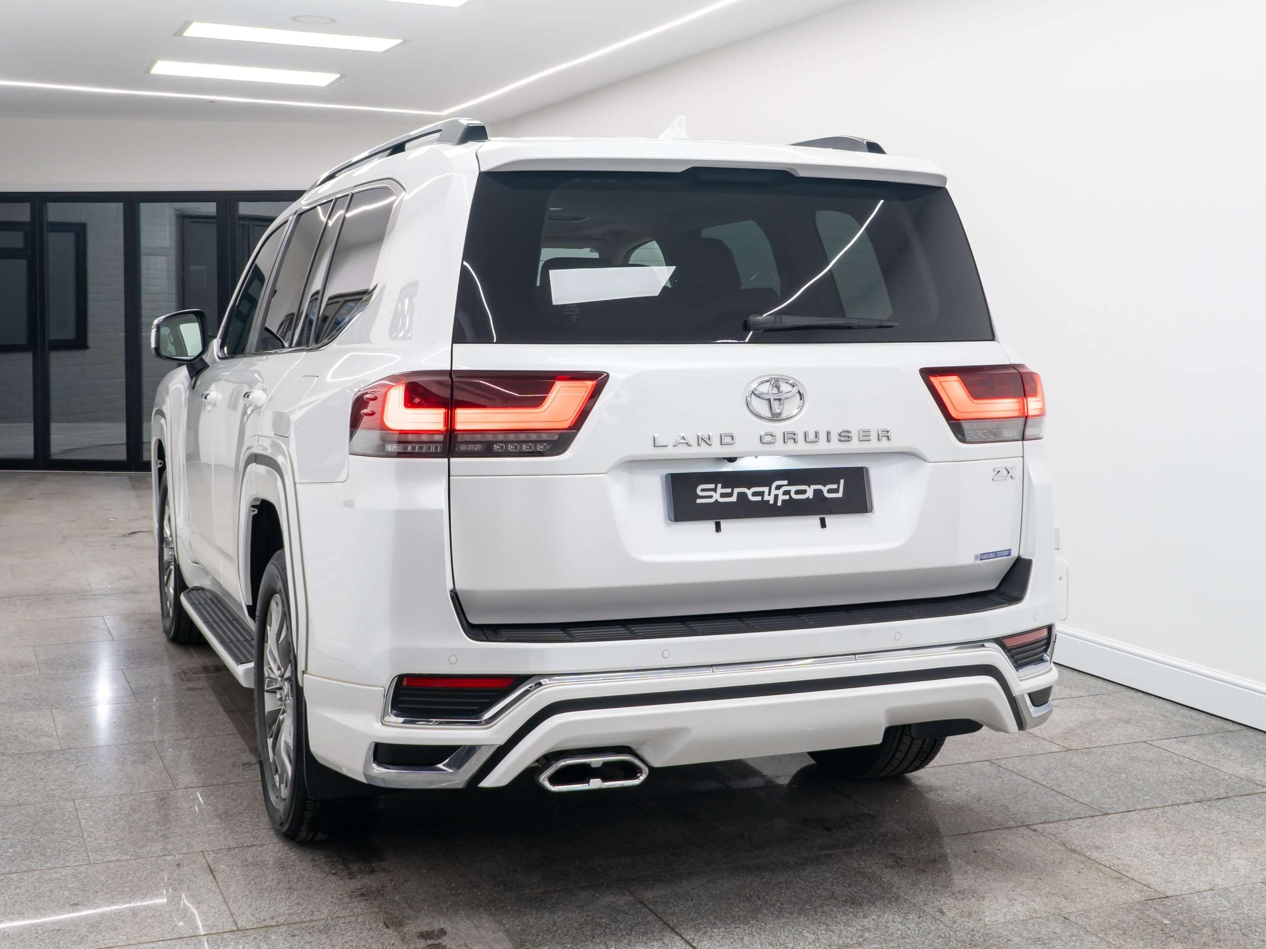 A 2024 TOYOTA LAND CRUISER 300 Series ZX 3.5 V6 Petrol Euro6 A 2024 TOYOTA LAND CRUISER 300 Series ZX 3.5 V6 Petrol Euro6