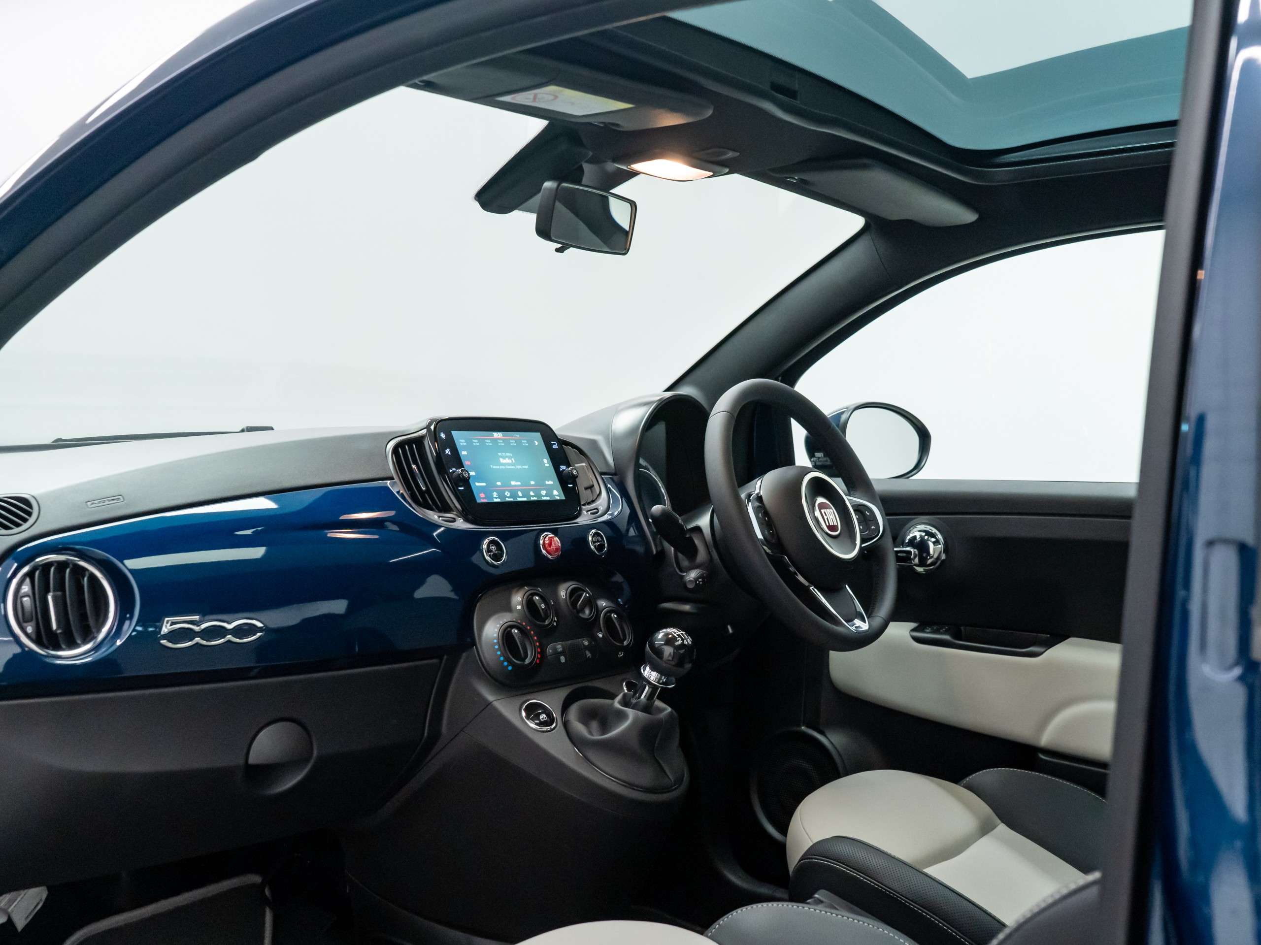 2022 FIAT 500 2022 FIAT 500