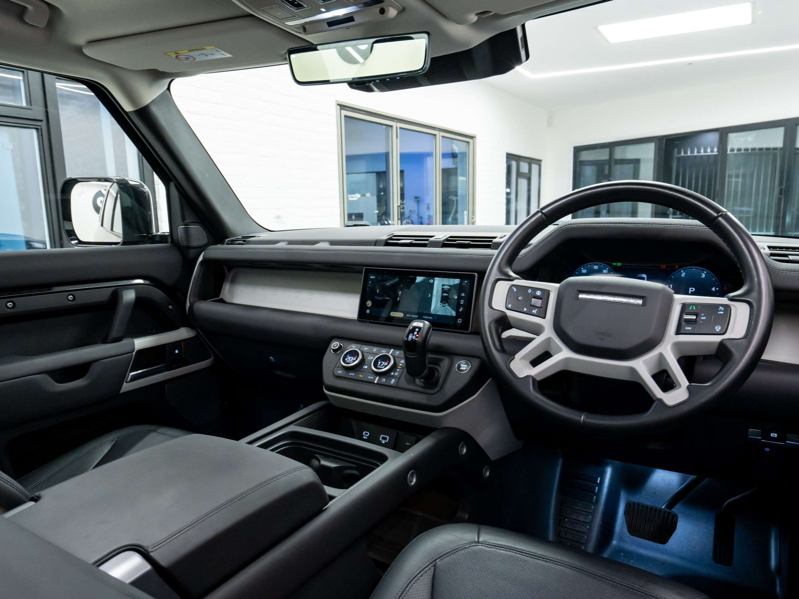 2024 LAND ROVER DEFENDER 110 2024 LAND ROVER DEFENDER 110