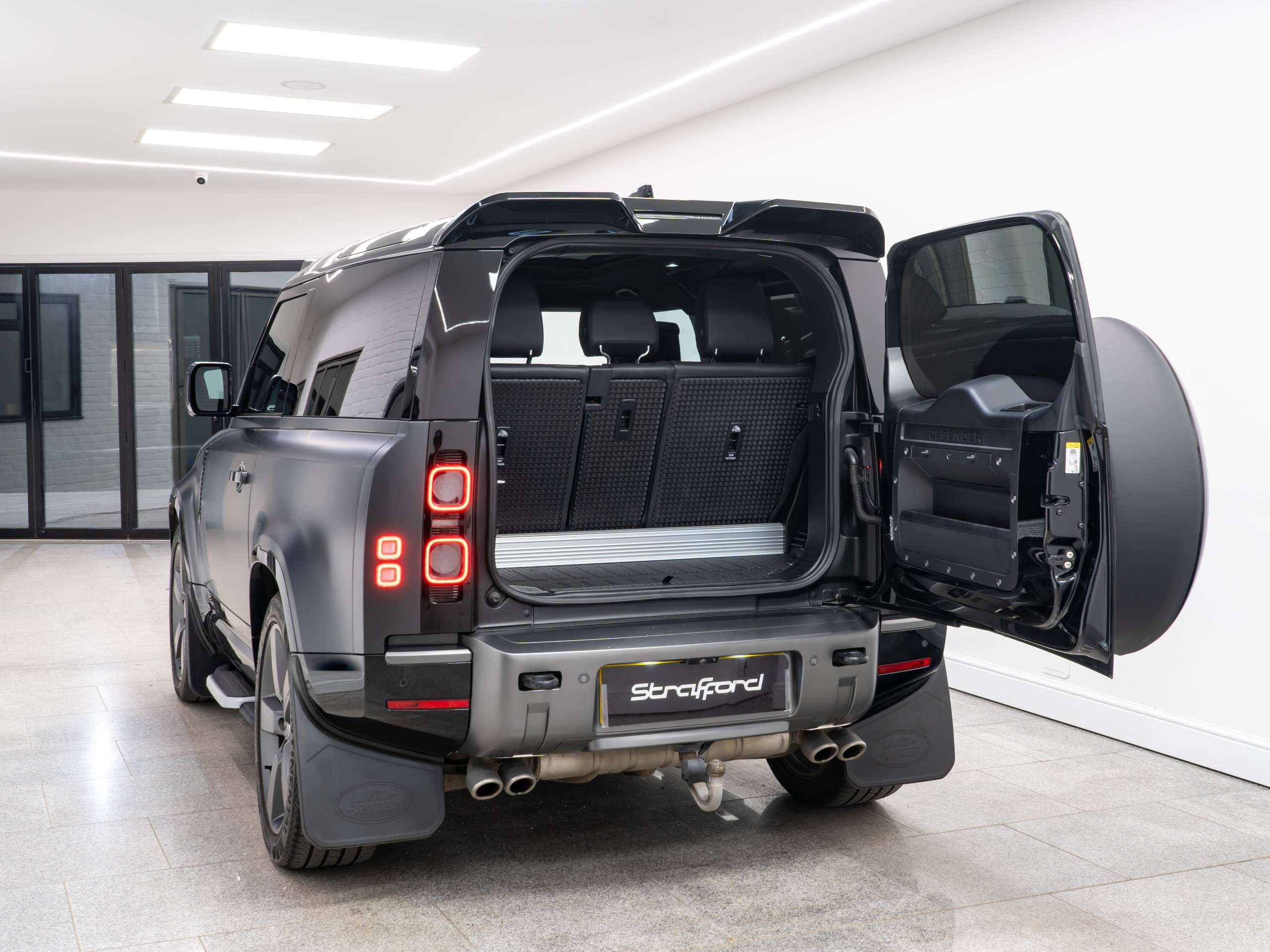 2022 LAND ROVER DEFENDER 90 2022 LAND ROVER DEFENDER 90