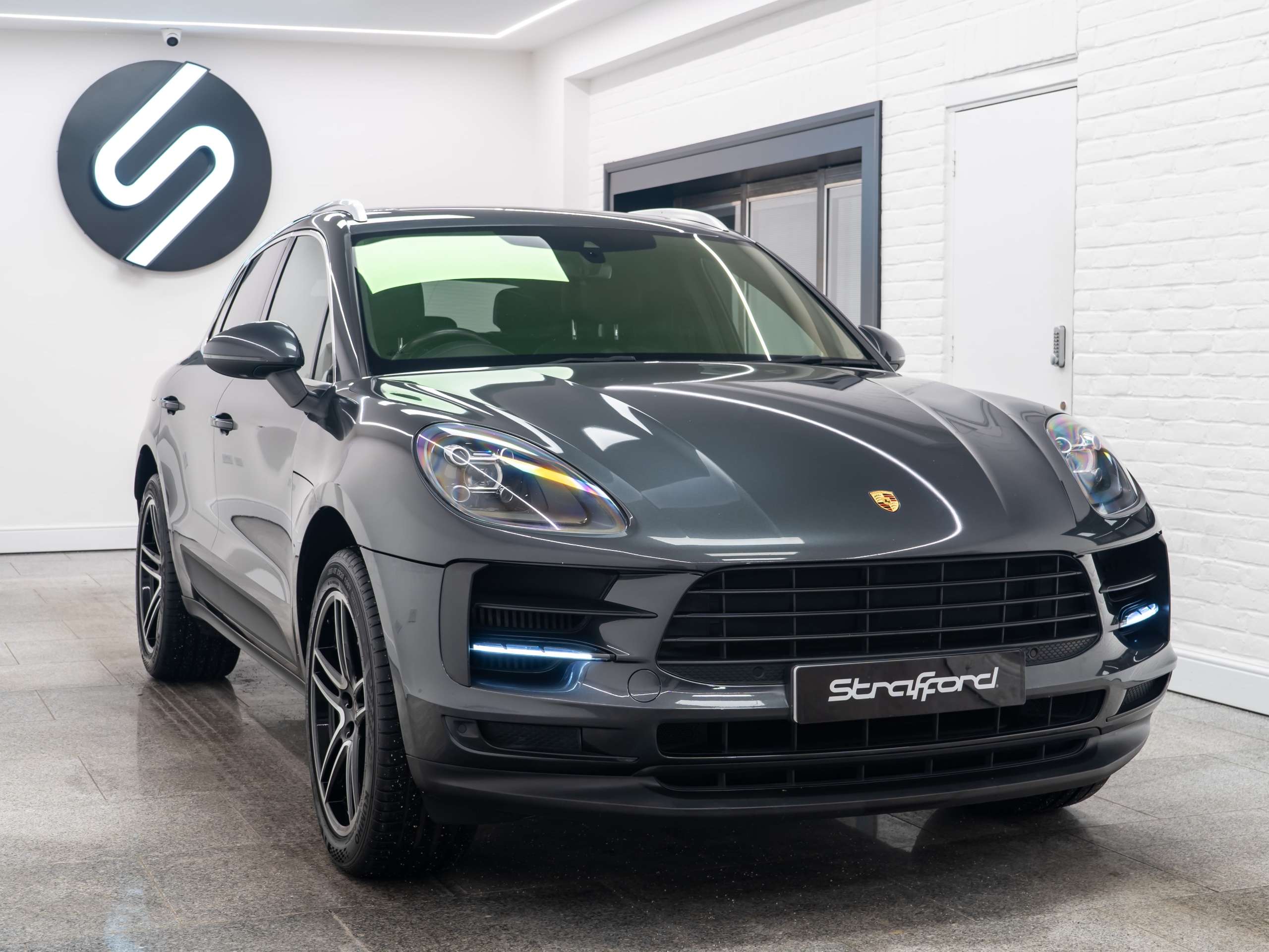 2019 PORSCHE MACAN 2019 PORSCHE MACAN