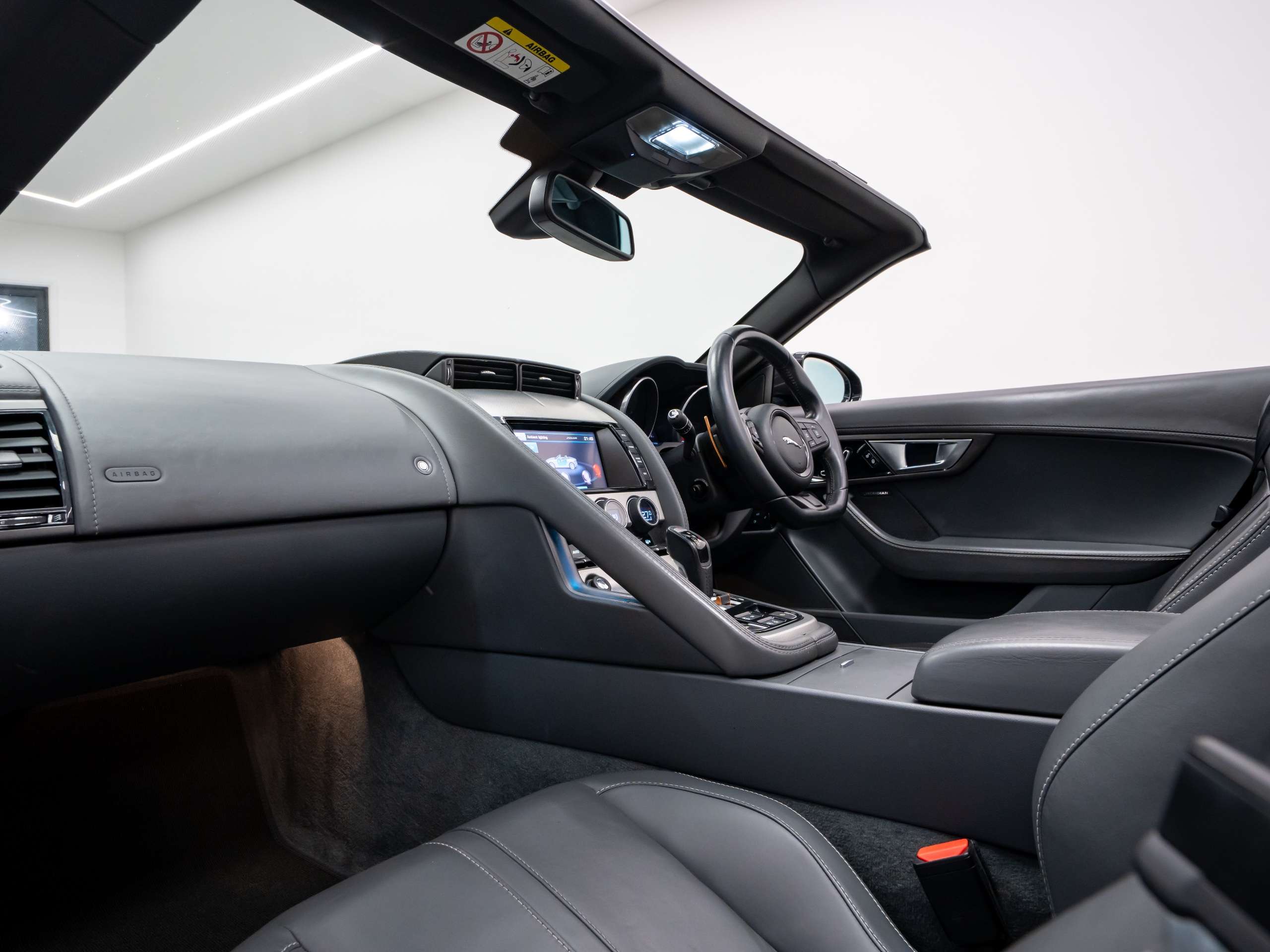 2013 JAGUAR F-TYPE 2013 JAGUAR F-TYPE