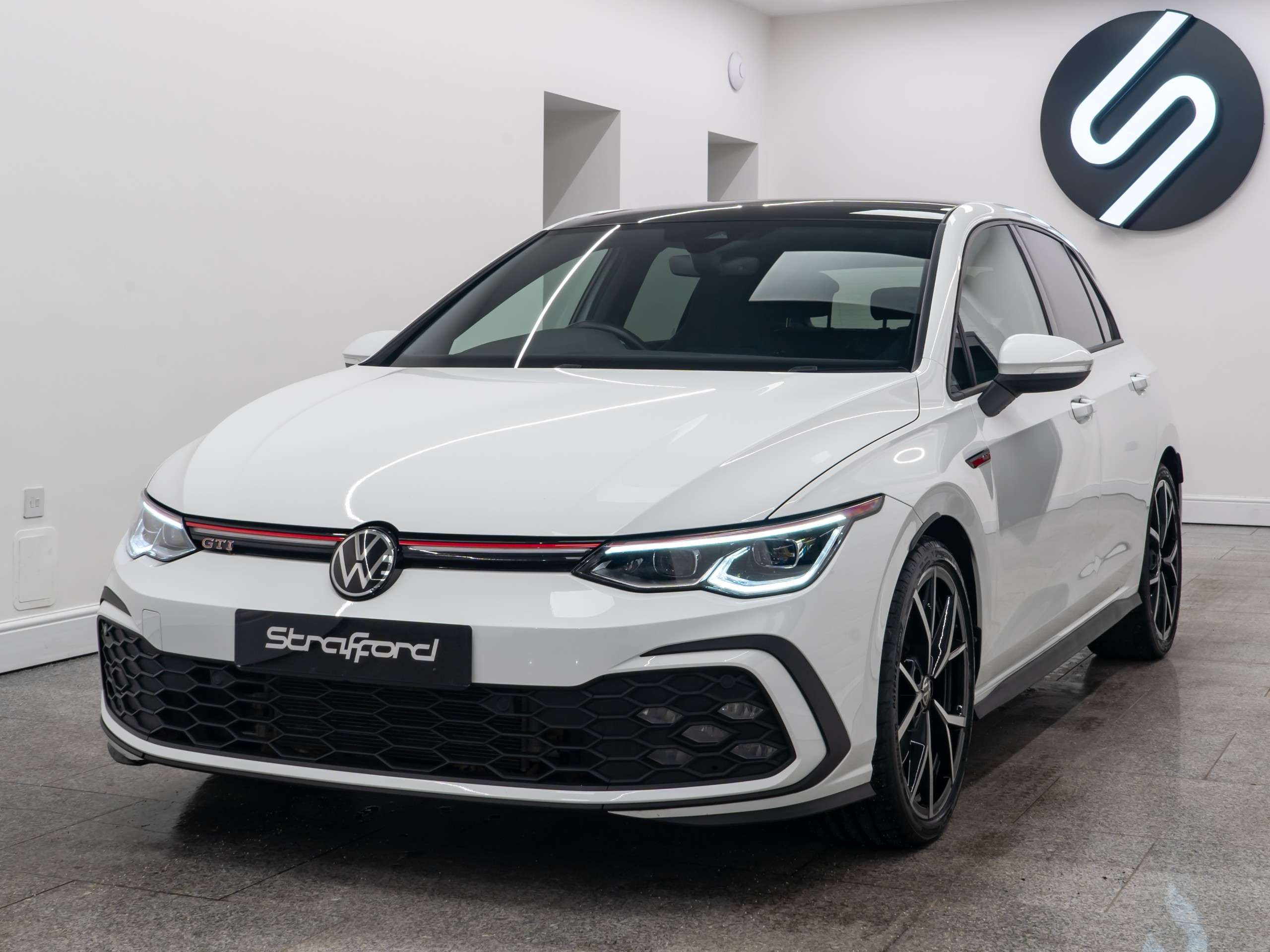A 2024 VOLKSWAGEN GOLF 2.0 TSI GTI Hatchback 5dr Petrol DSG Euro 6 (s/s) (245 ps) A 2024 VOLKSWAGEN GOLF 2.0 TSI GTI Hatchback 5dr Petrol DSG Euro 6 (s/s) (245 ps)