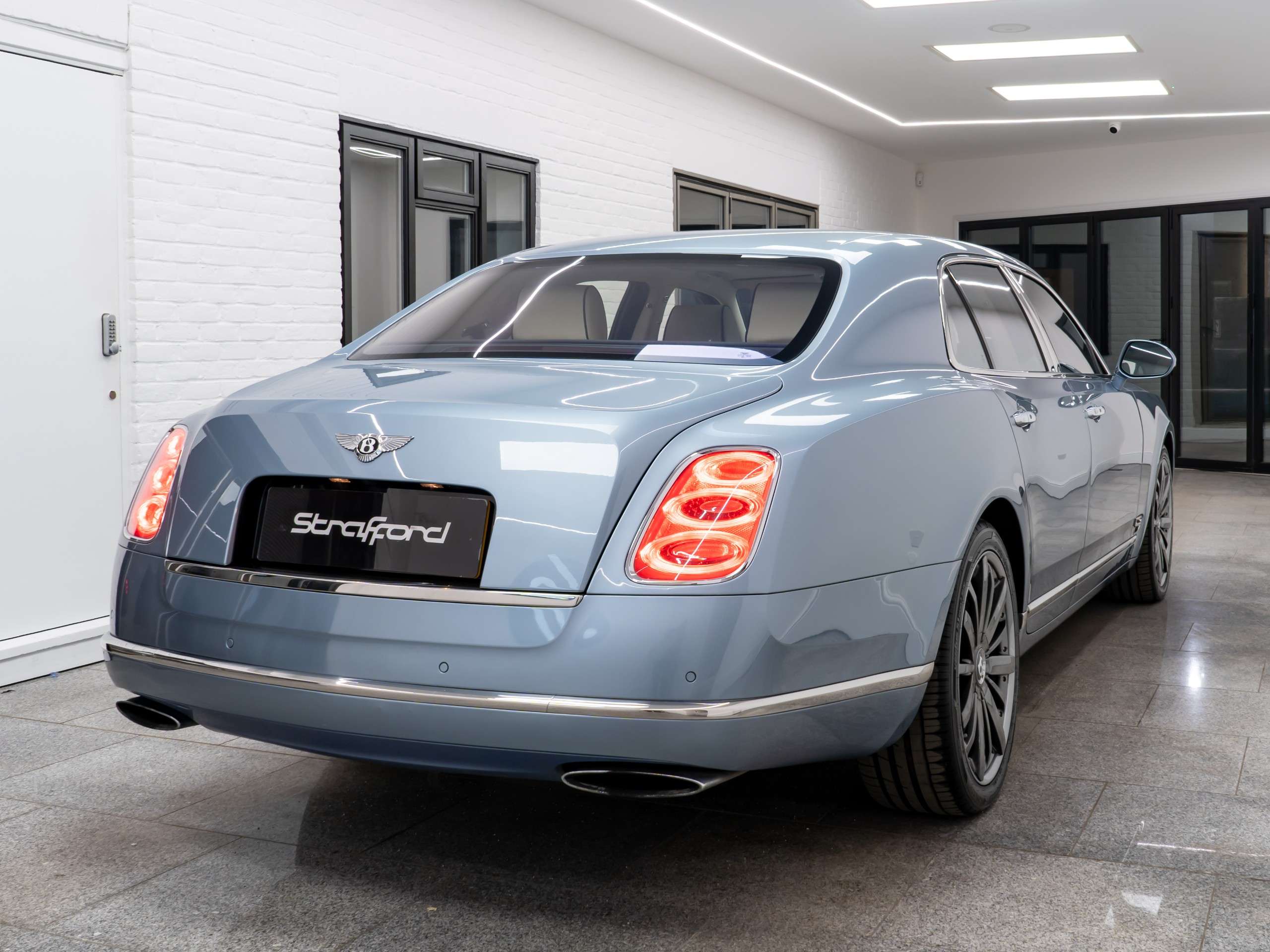 A 2015 BENTLEY MULSANNE V8 MDS A 2015 BENTLEY MULSANNE V8 MDS