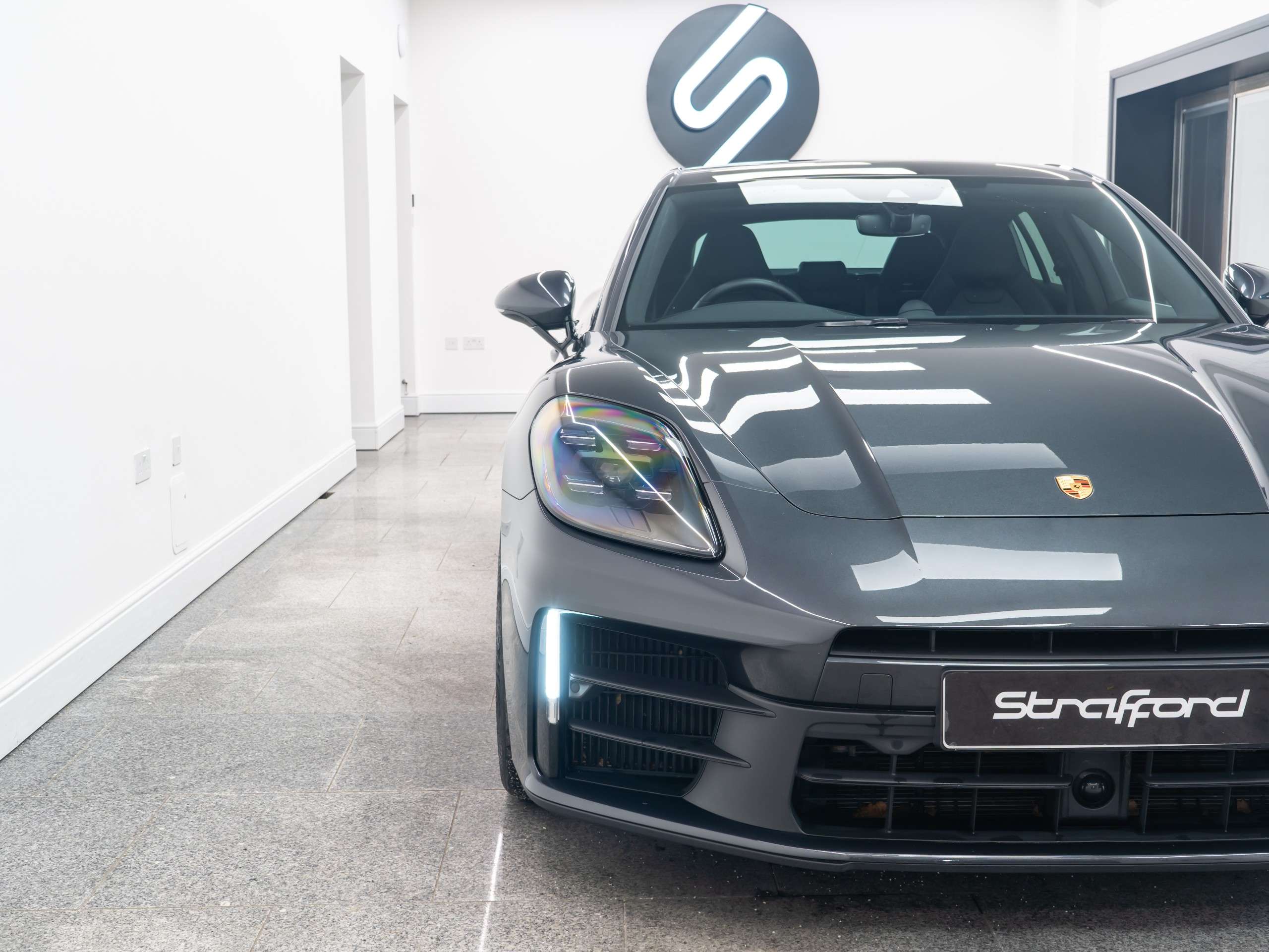 2024 PORSCHE PANAMERA 2024 PORSCHE PANAMERA