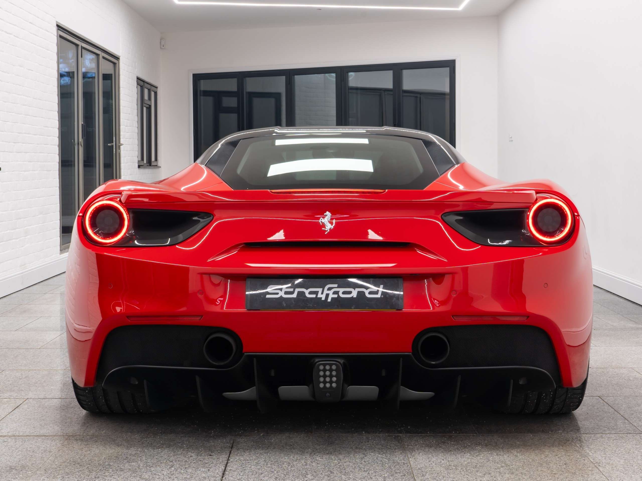2016 FERRARI 488 2016 FERRARI 488