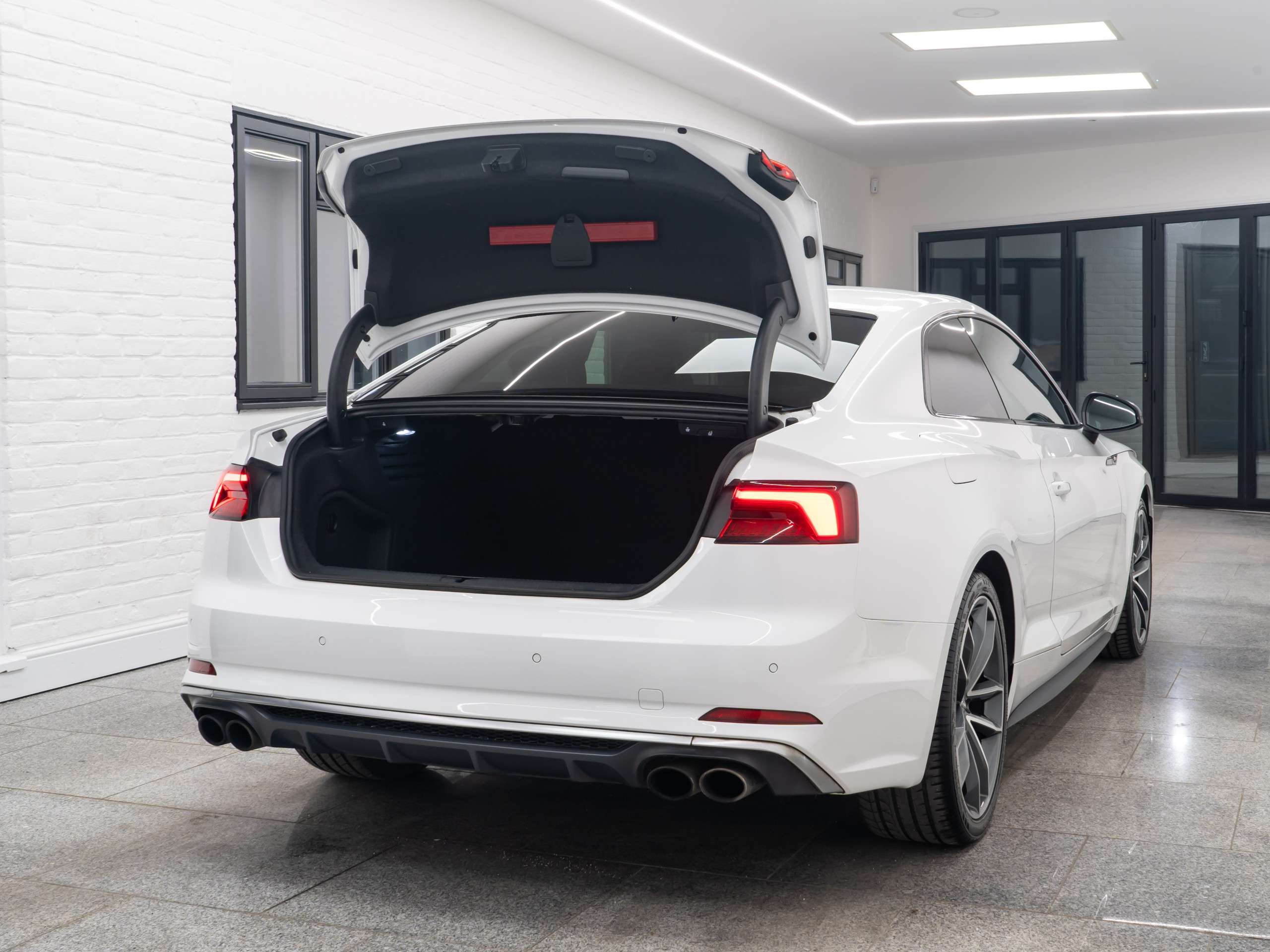 2018 AUDI S5 2018 AUDI S5