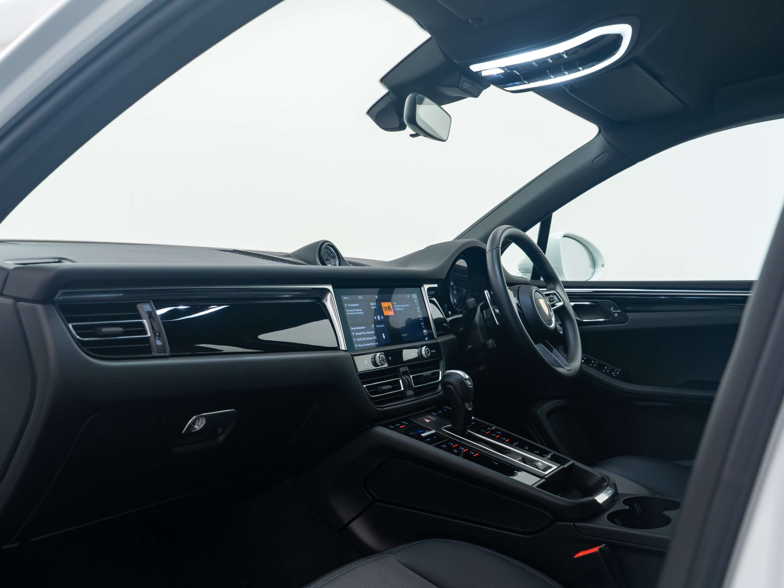 2024 PORSCHE MACAN 2024 PORSCHE MACAN