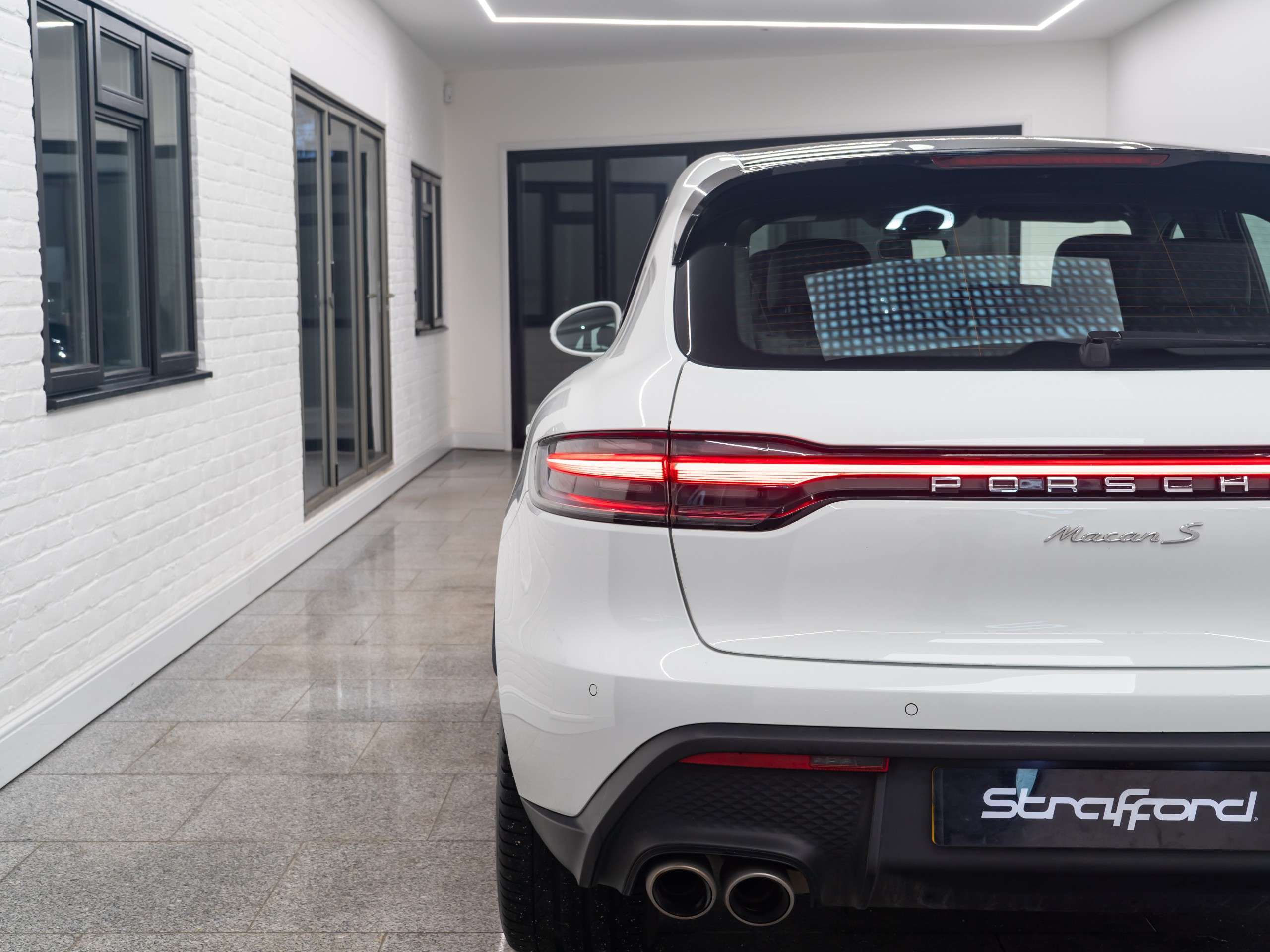 2024 PORSCHE MACAN 2024 PORSCHE MACAN