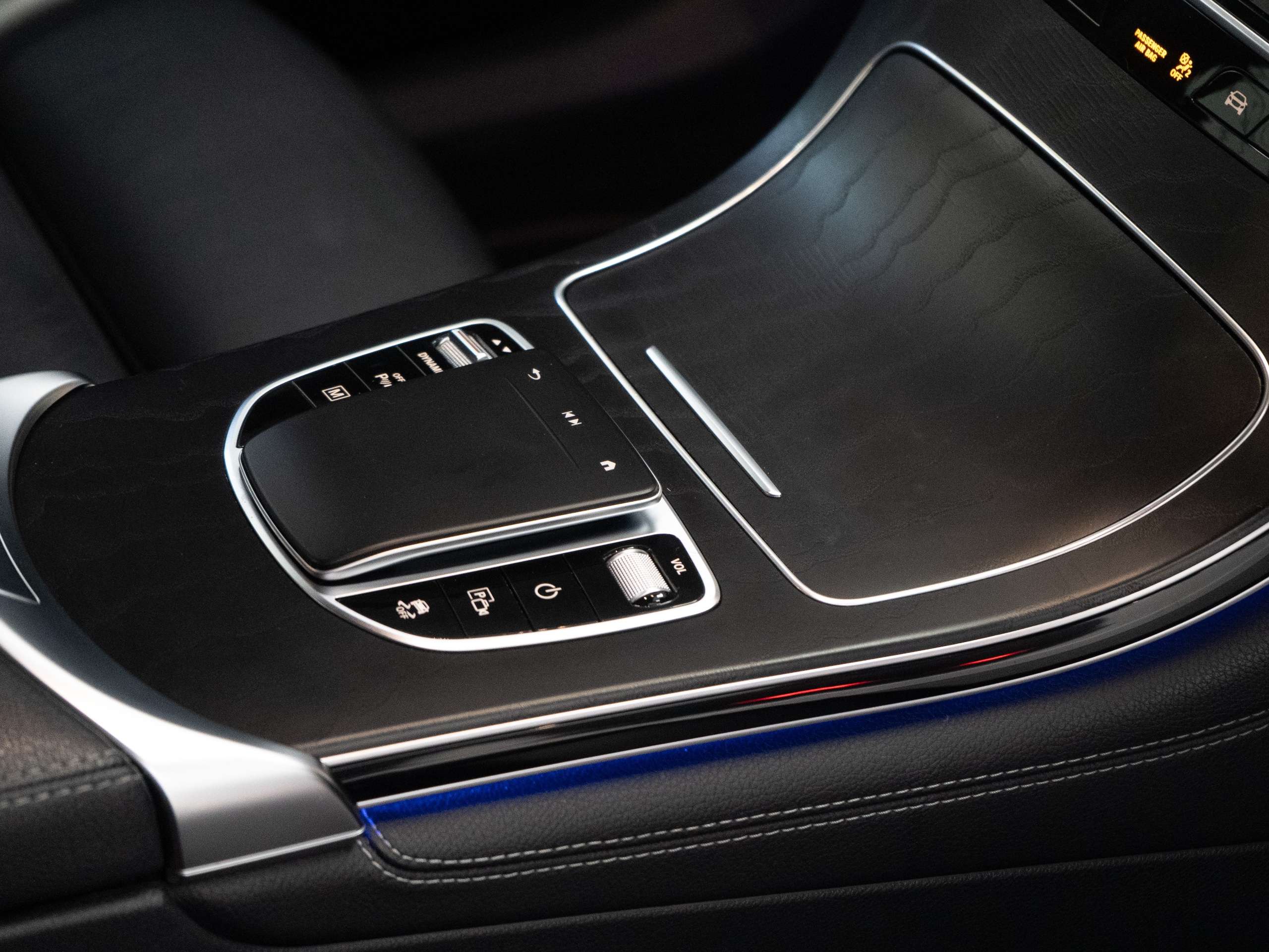 2020 MERCEDES-BENZ GLC 2020 MERCEDES-BENZ GLC