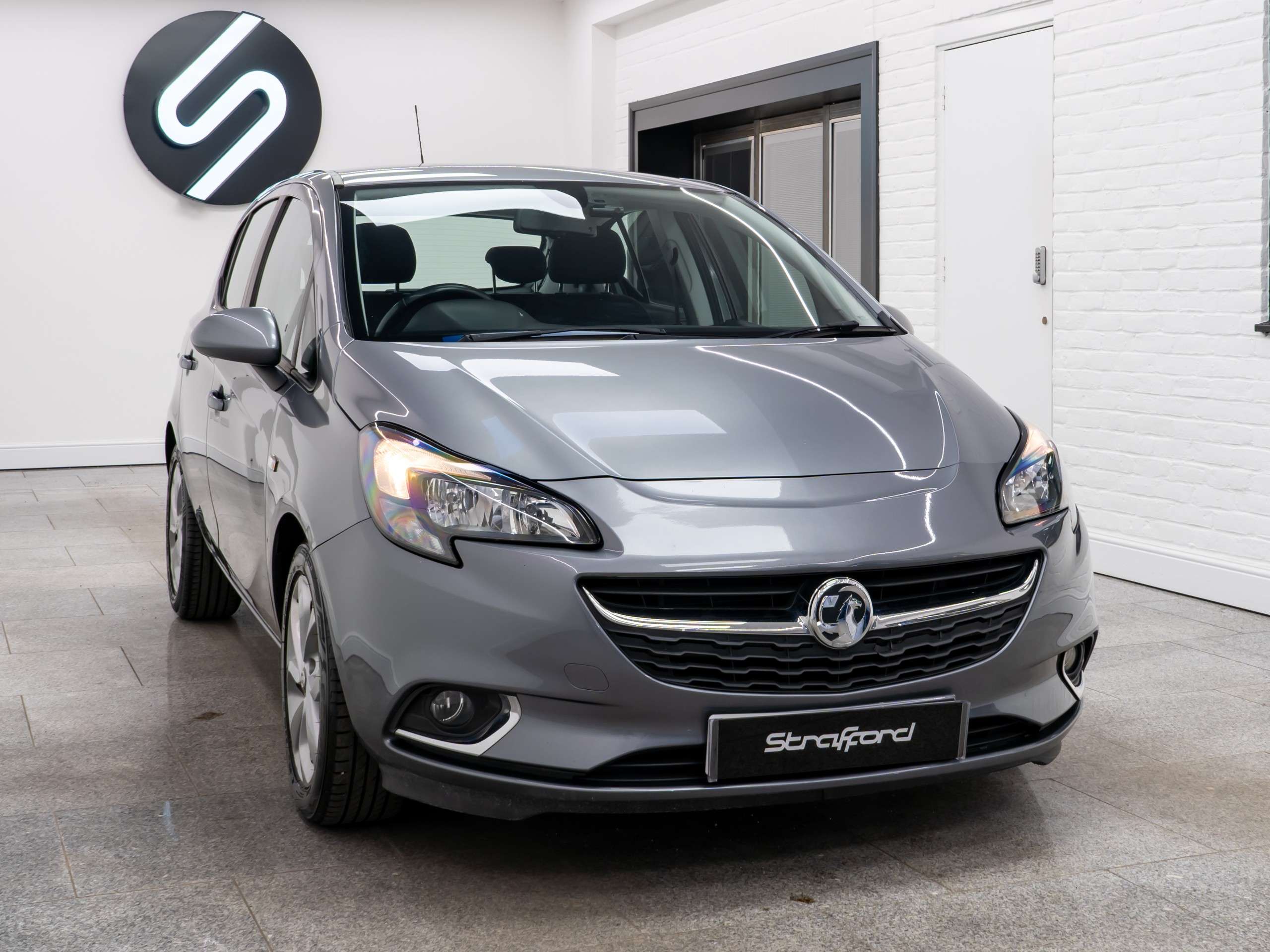 A 2019 VAUXHALL CORSA 1.4i SRi Nav Hatchback 5dr Petrol Manual Euro 6 (s/s) (90 ps) A 2019 VAUXHALL CORSA 1.4i SRi Nav Hatchback 5dr Petrol Manual Euro 6 (s/s) (90 ps)