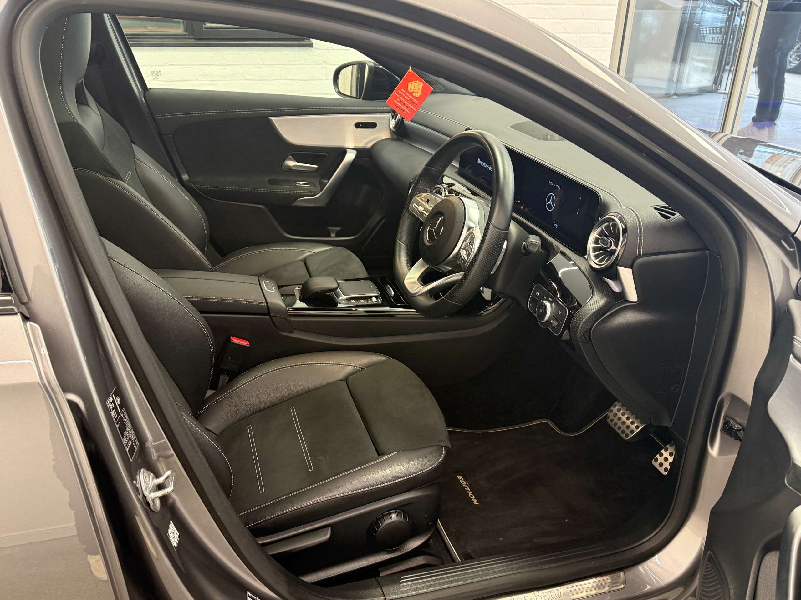 2021 MERCEDES-BENZ A CLASS 2021 MERCEDES-BENZ A CLASS