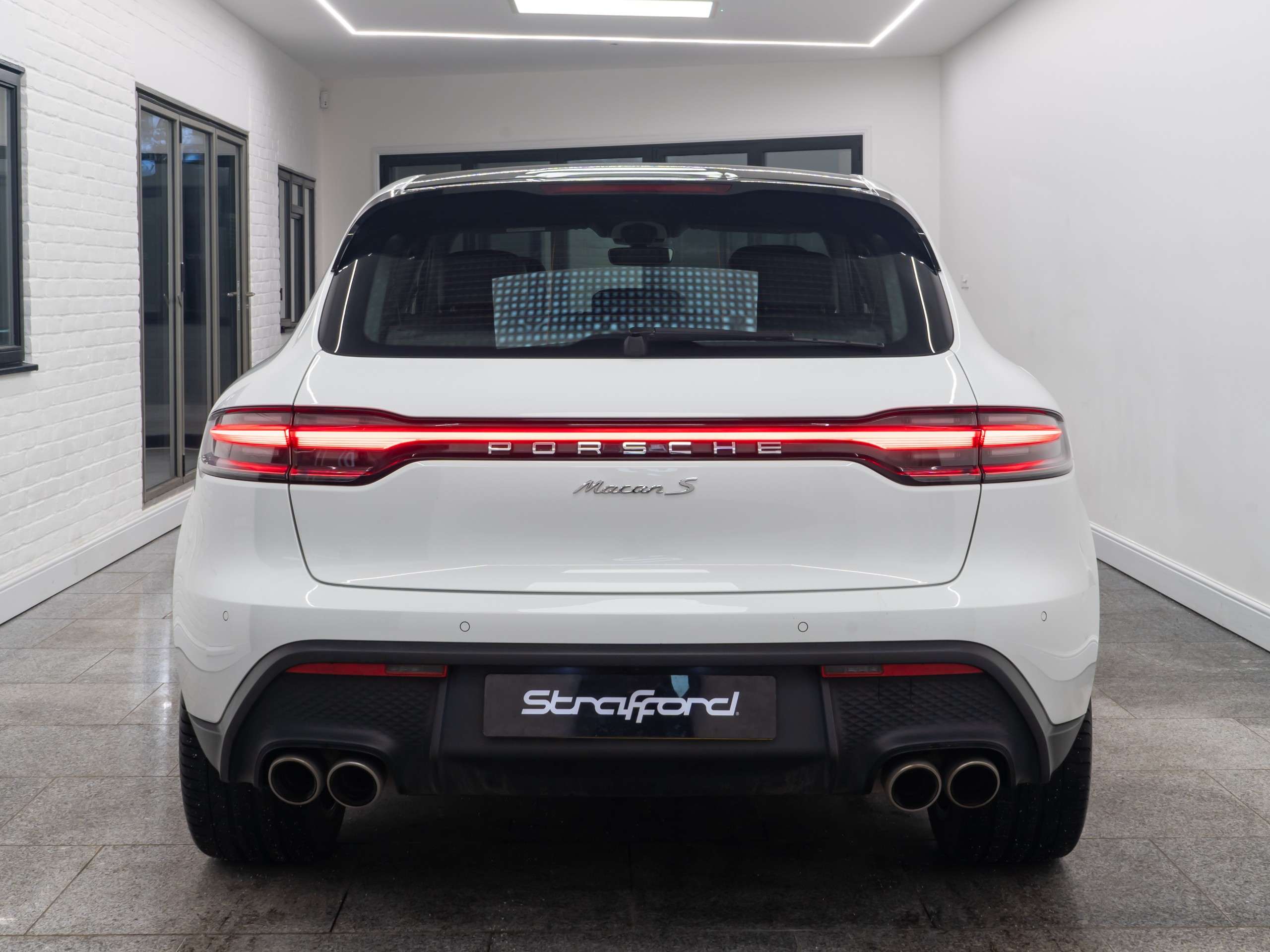 2024 PORSCHE MACAN 2024 PORSCHE MACAN