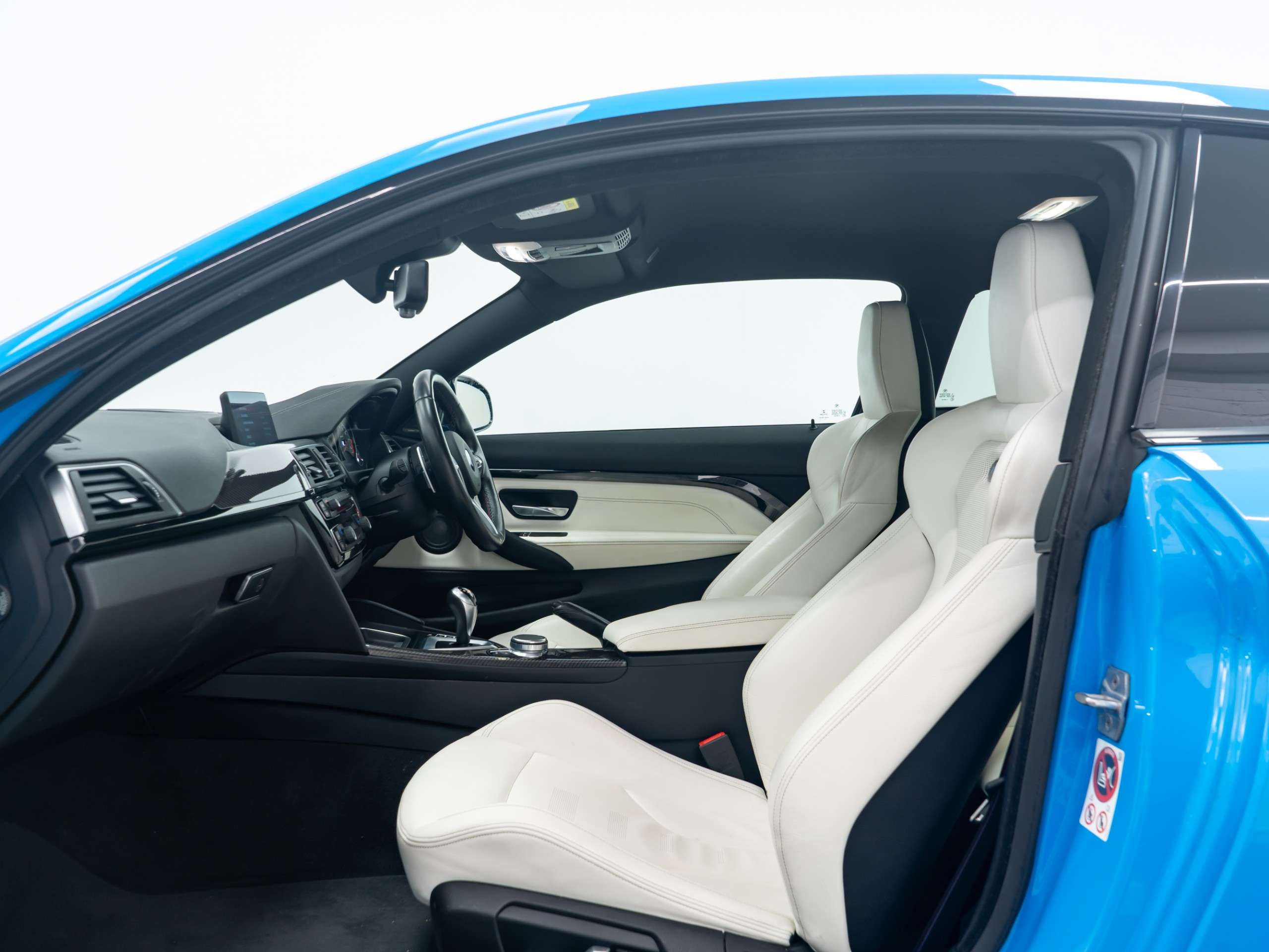 2017 BMW M4 2017 BMW M4