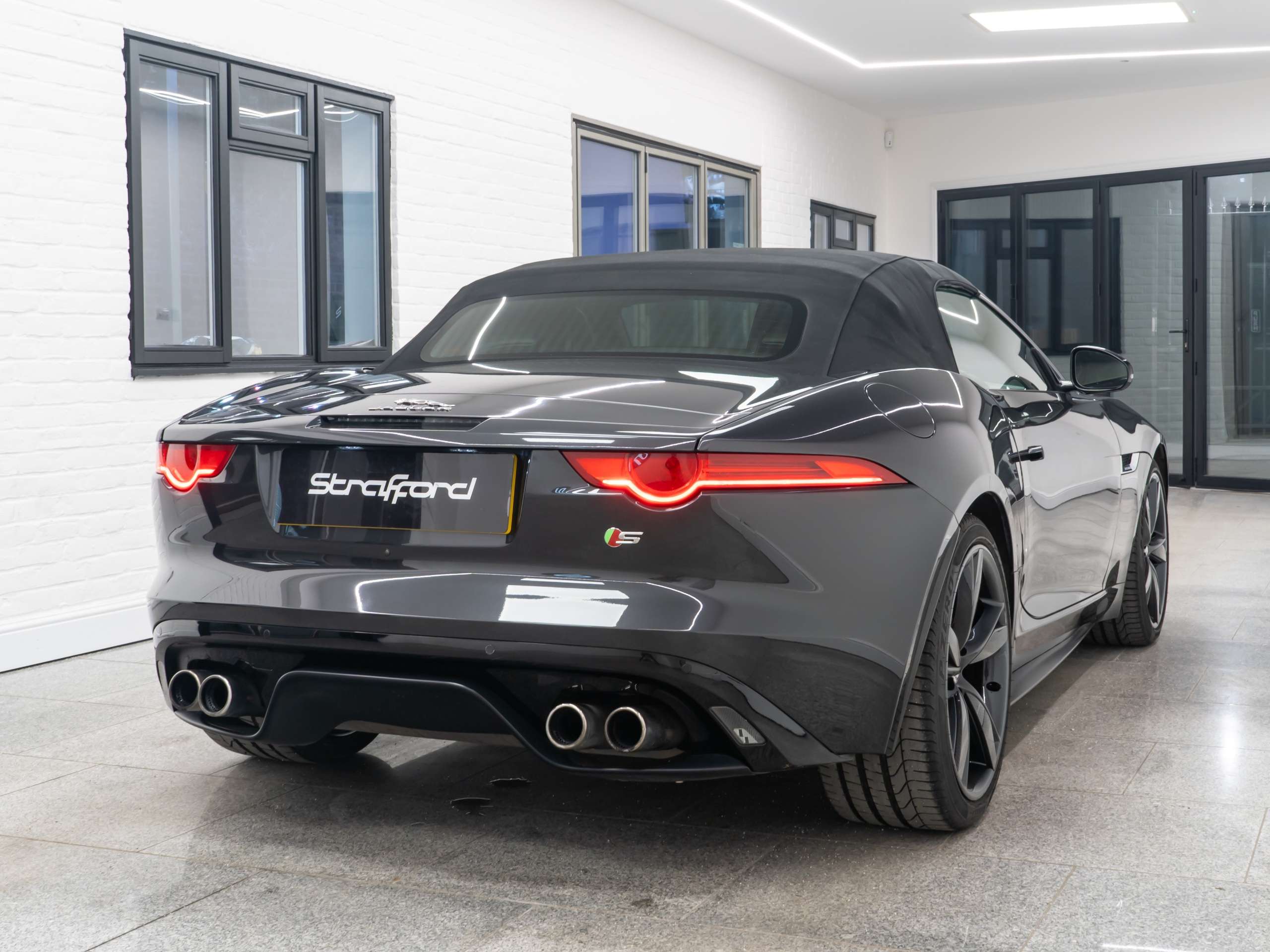 2013 JAGUAR F-TYPE 2013 JAGUAR F-TYPE