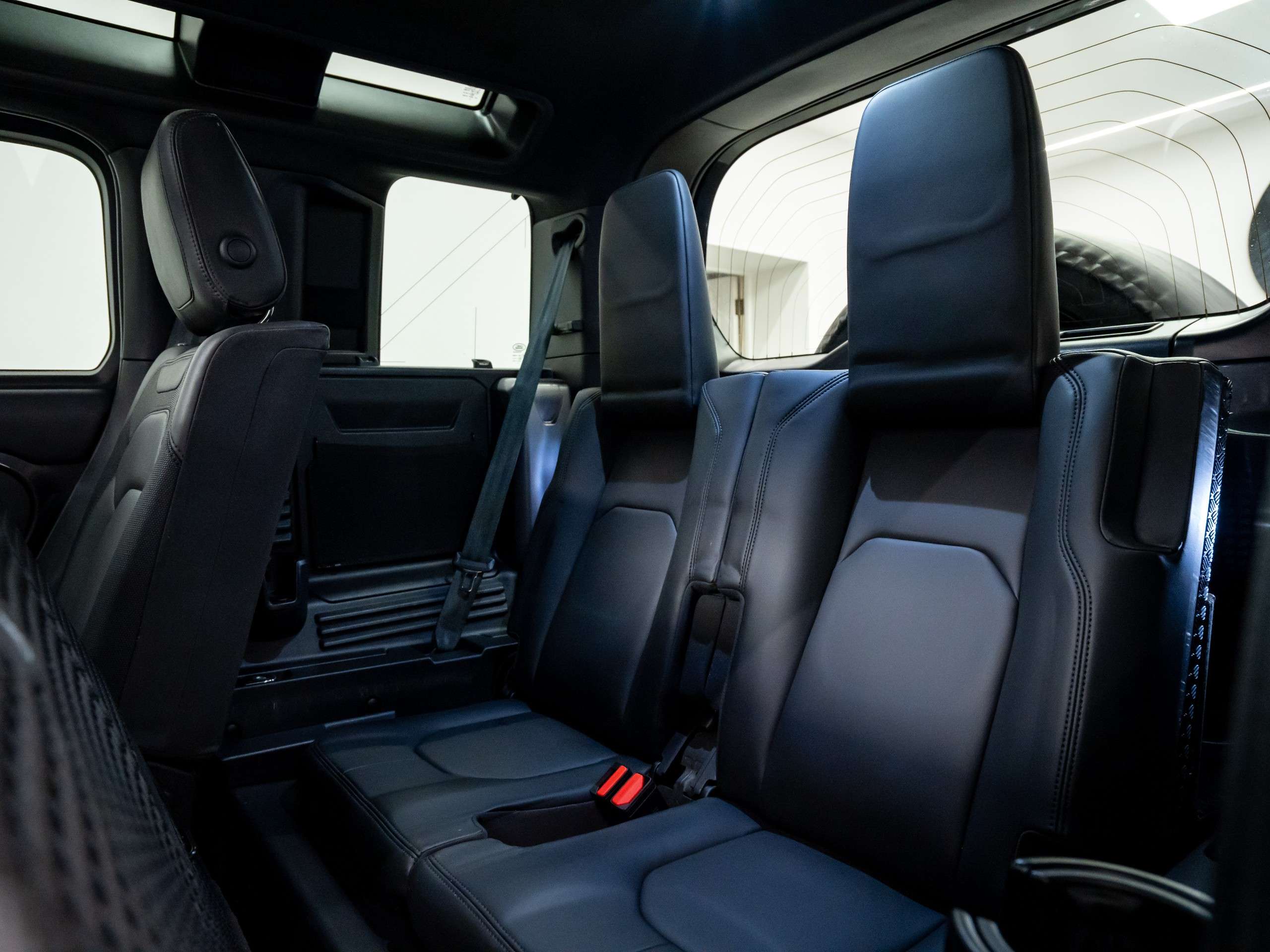 2024 LAND ROVER DEFENDER 110 2024 LAND ROVER DEFENDER 110