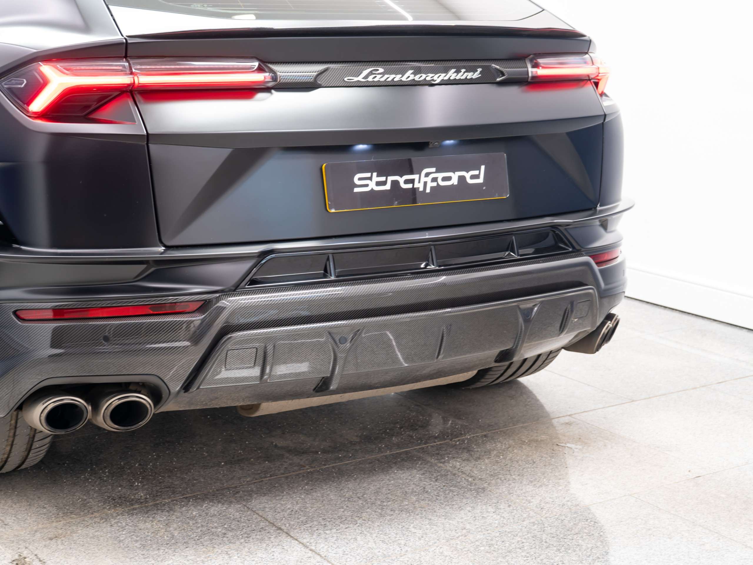 2023 LAMBORGHINI URUS 2023 LAMBORGHINI URUS