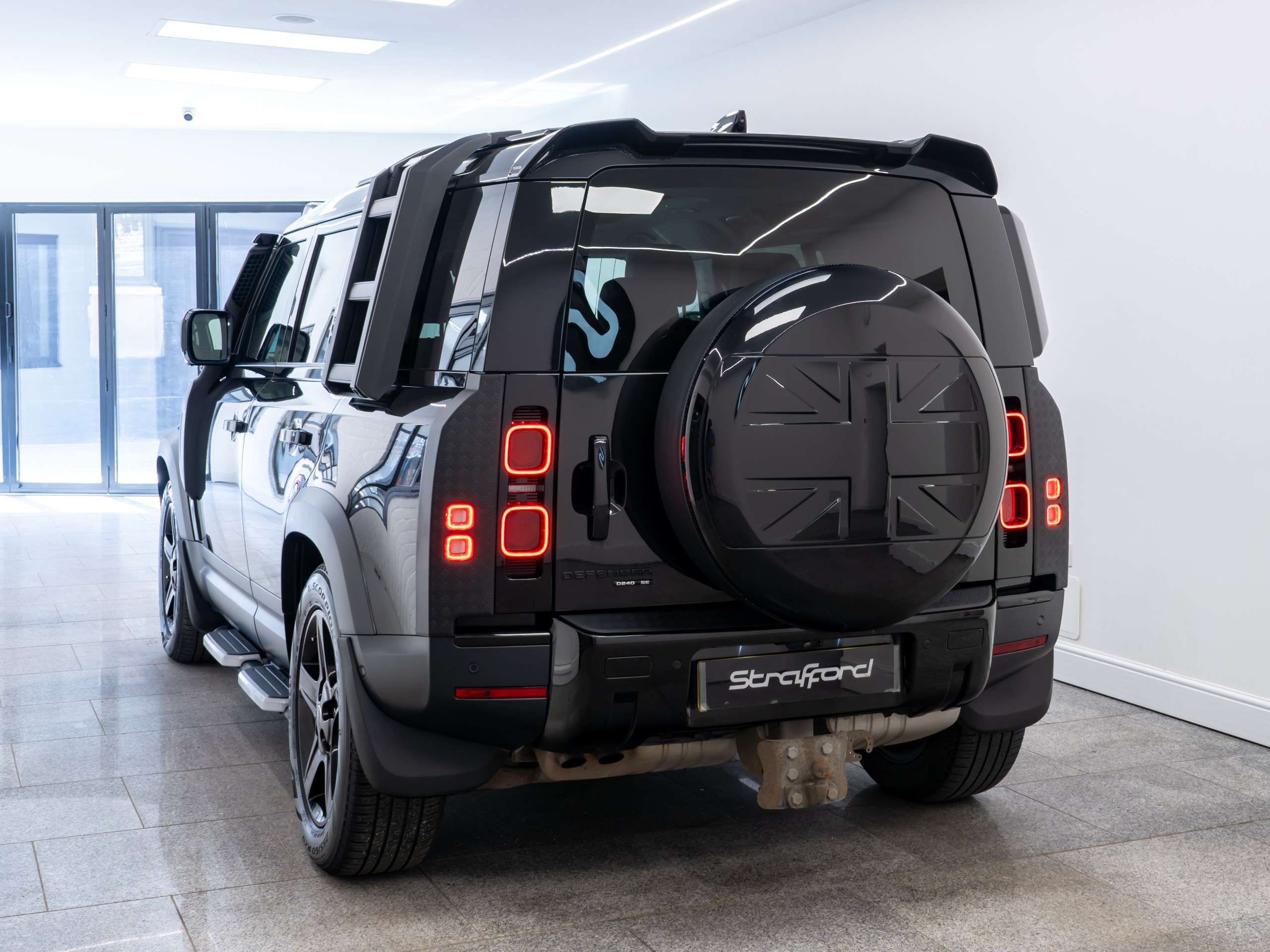 2020 LAND ROVER DEFENDER 110 2020 LAND ROVER DEFENDER 110