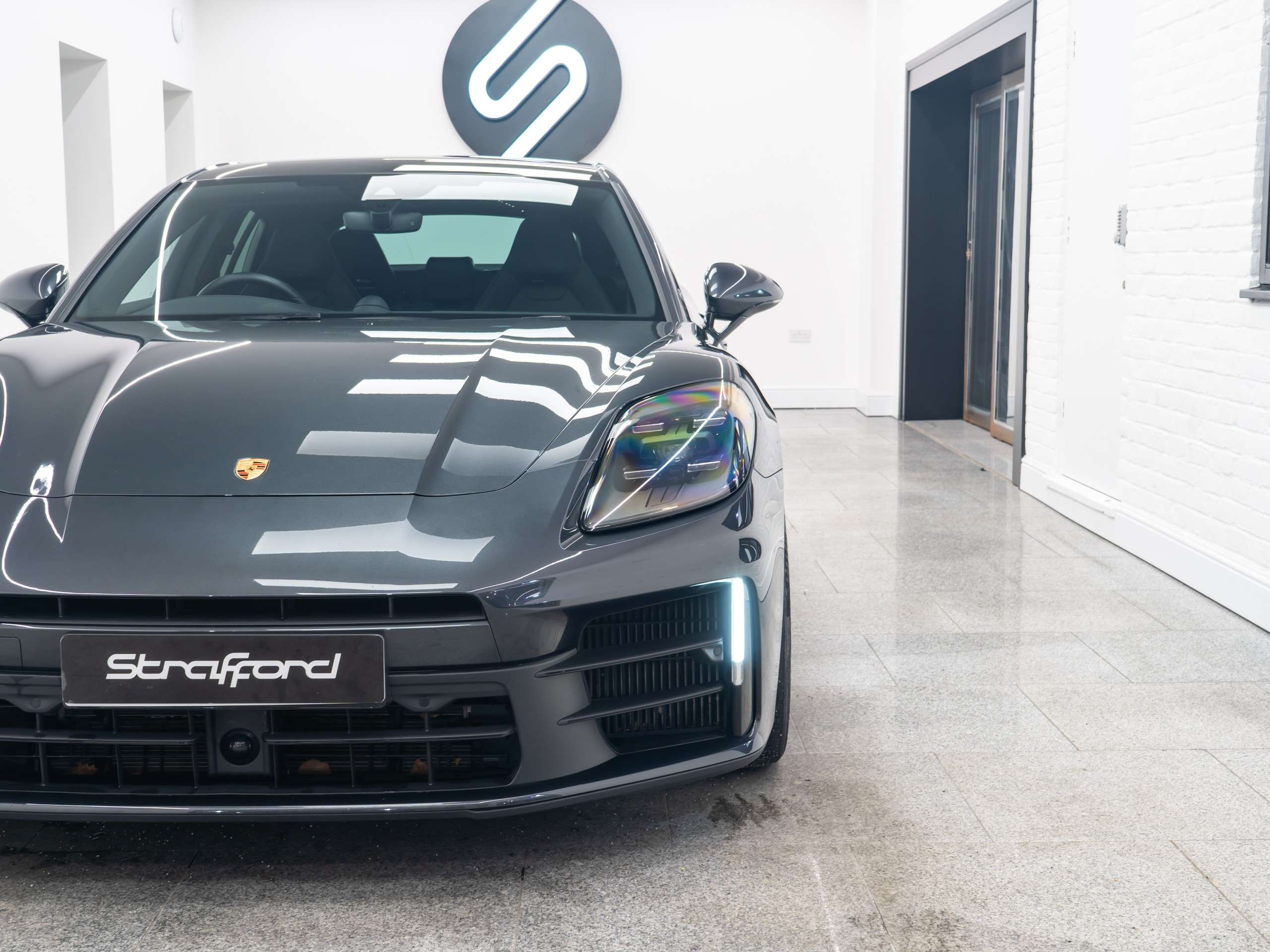 2024 PORSCHE PANAMERA 2024 PORSCHE PANAMERA