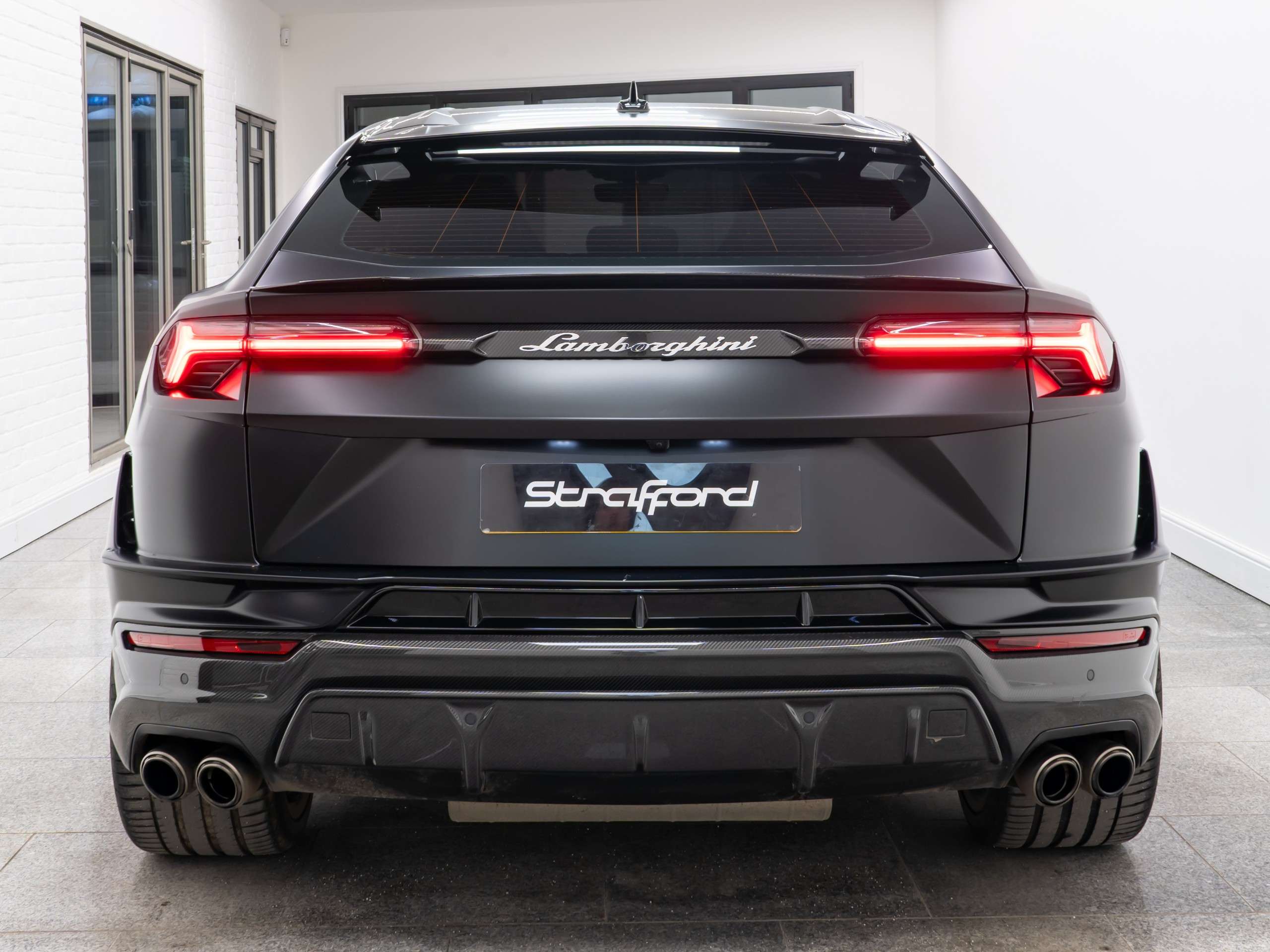 2023 LAMBORGHINI URUS 2023 LAMBORGHINI URUS