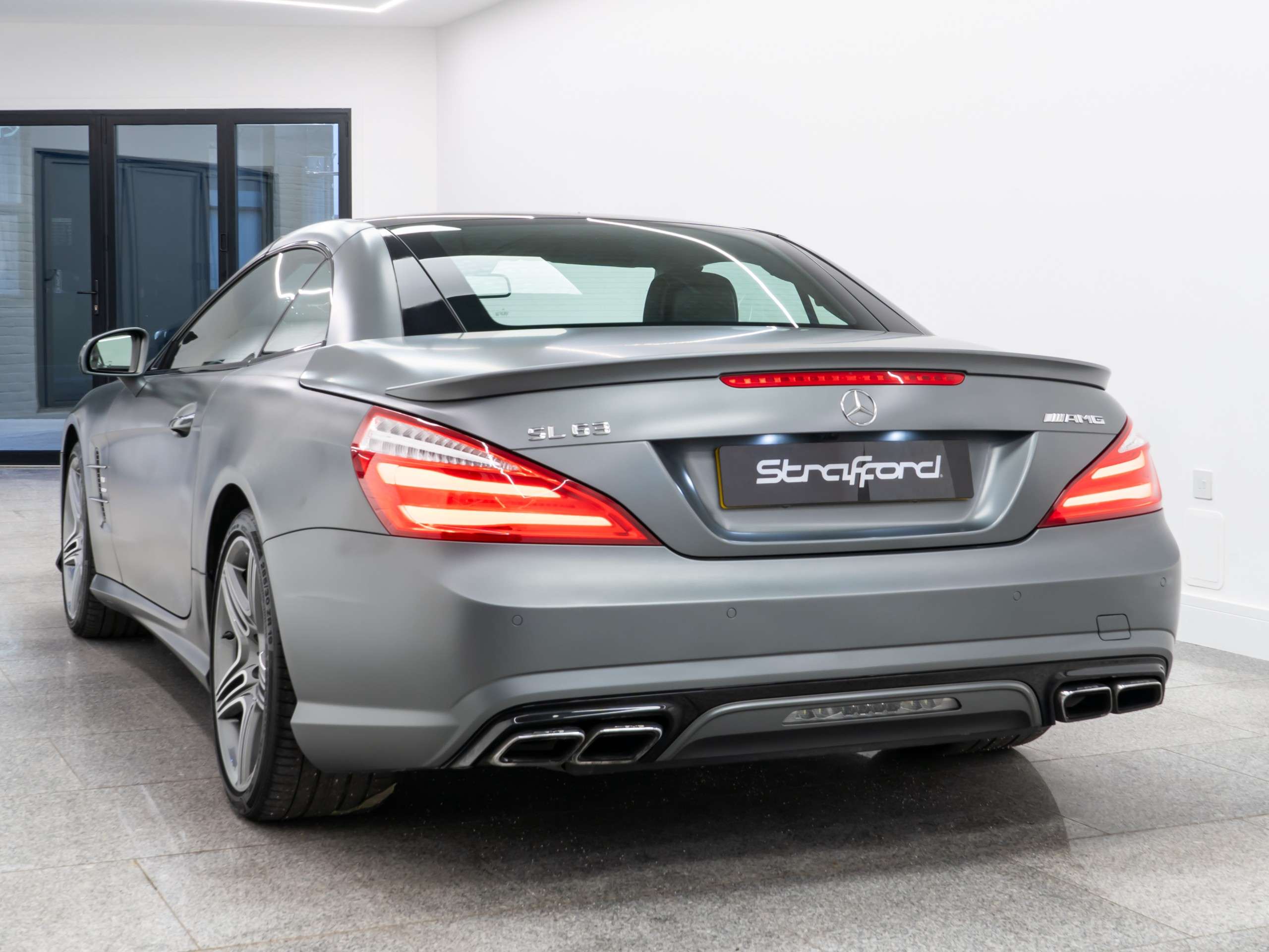 A 2015 MERCEDES-BENZ SL 5.5 SL63 V8 AMG Convertible 2dr Petrol SpdS MCT Euro 6 (s/s) (585 ps) A 2015 MERCEDES-BENZ SL 5.5 SL63 V8 AMG Convertible 2dr Petrol SpdS MCT Euro 6 (s/s) (585 ps)