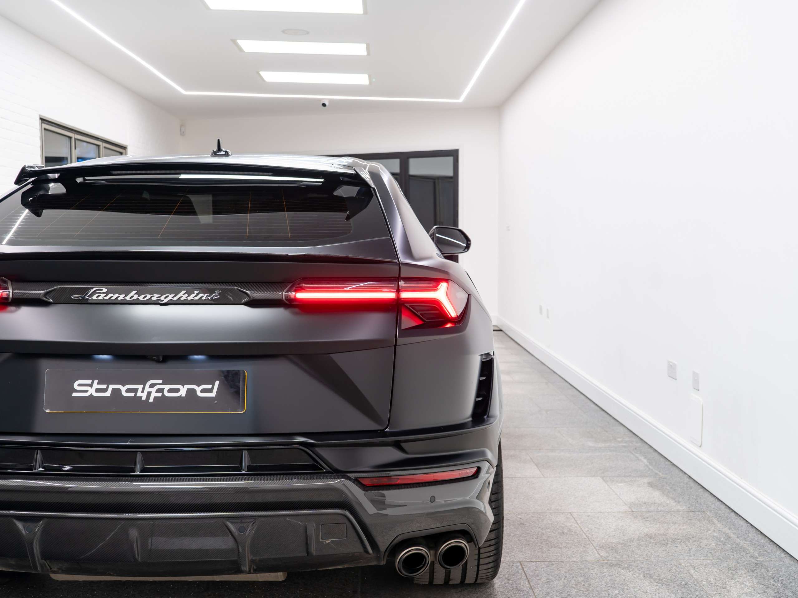 2023 LAMBORGHINI URUS 2023 LAMBORGHINI URUS