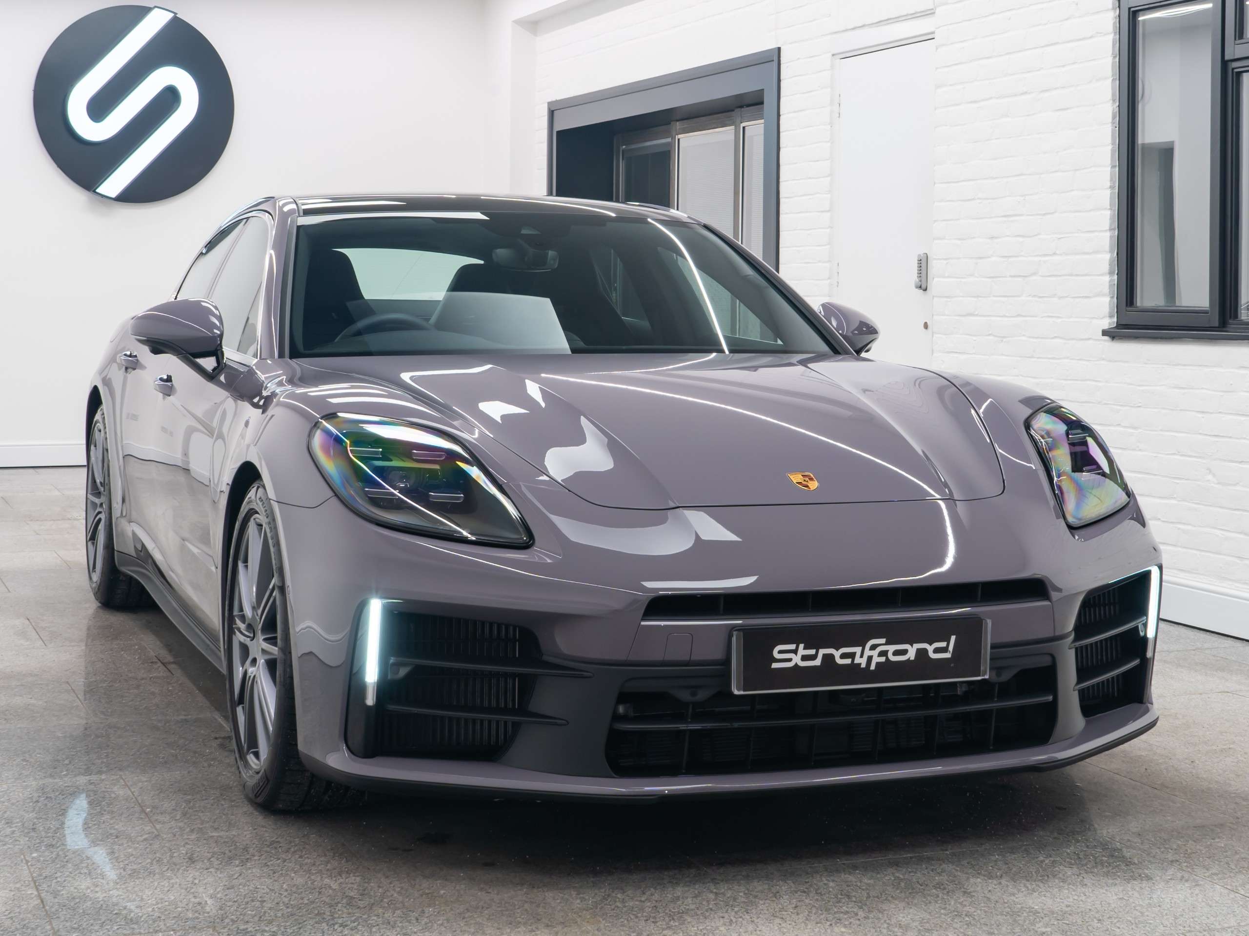 2025 PORSCHE PANAMERA 2025 PORSCHE PANAMERA