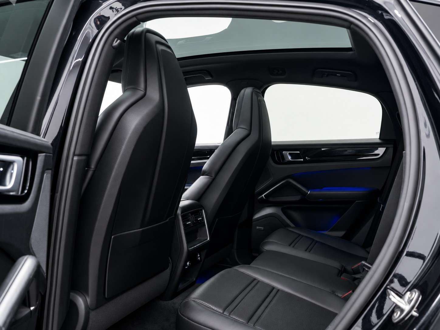 2019 PORSCHE CAYENNE 2019 PORSCHE CAYENNE