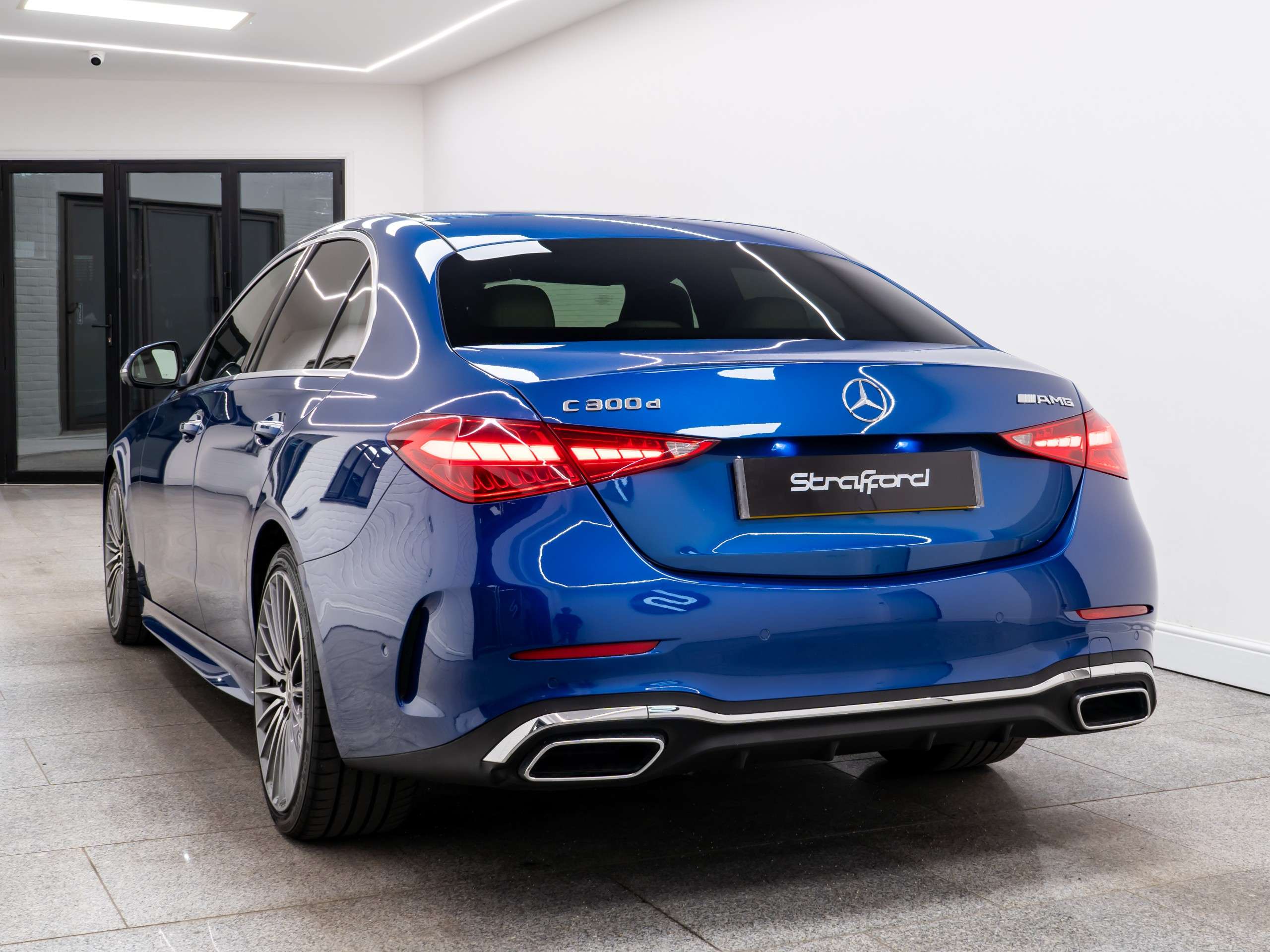 A 2024 MERCEDES-BENZ C CLASS 2.0 C300dh MHEV AMG Line (Premium) Saloon 4dr Diesel Hybrid G-Tronic+ Euro 6 (s/s) (285 ps) A 2024 MERCEDES-BENZ C CLASS 2.0 C300dh MHEV AMG Line (Premium) Saloon 4dr Diesel Hybrid G-Tronic+ Euro 6 (s/s) (285 ps)