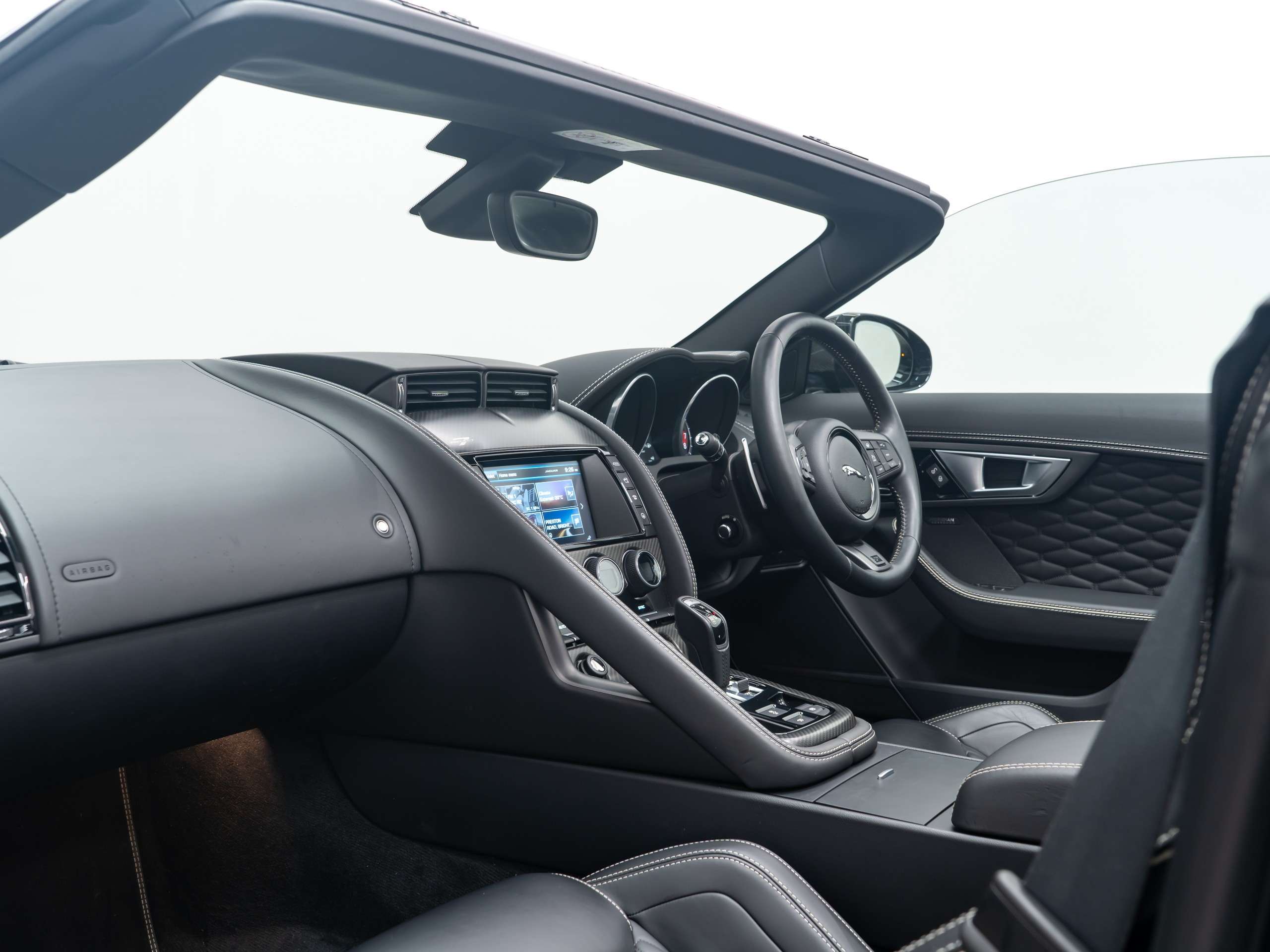 null JAGUAR F-TYPE null JAGUAR F-TYPE