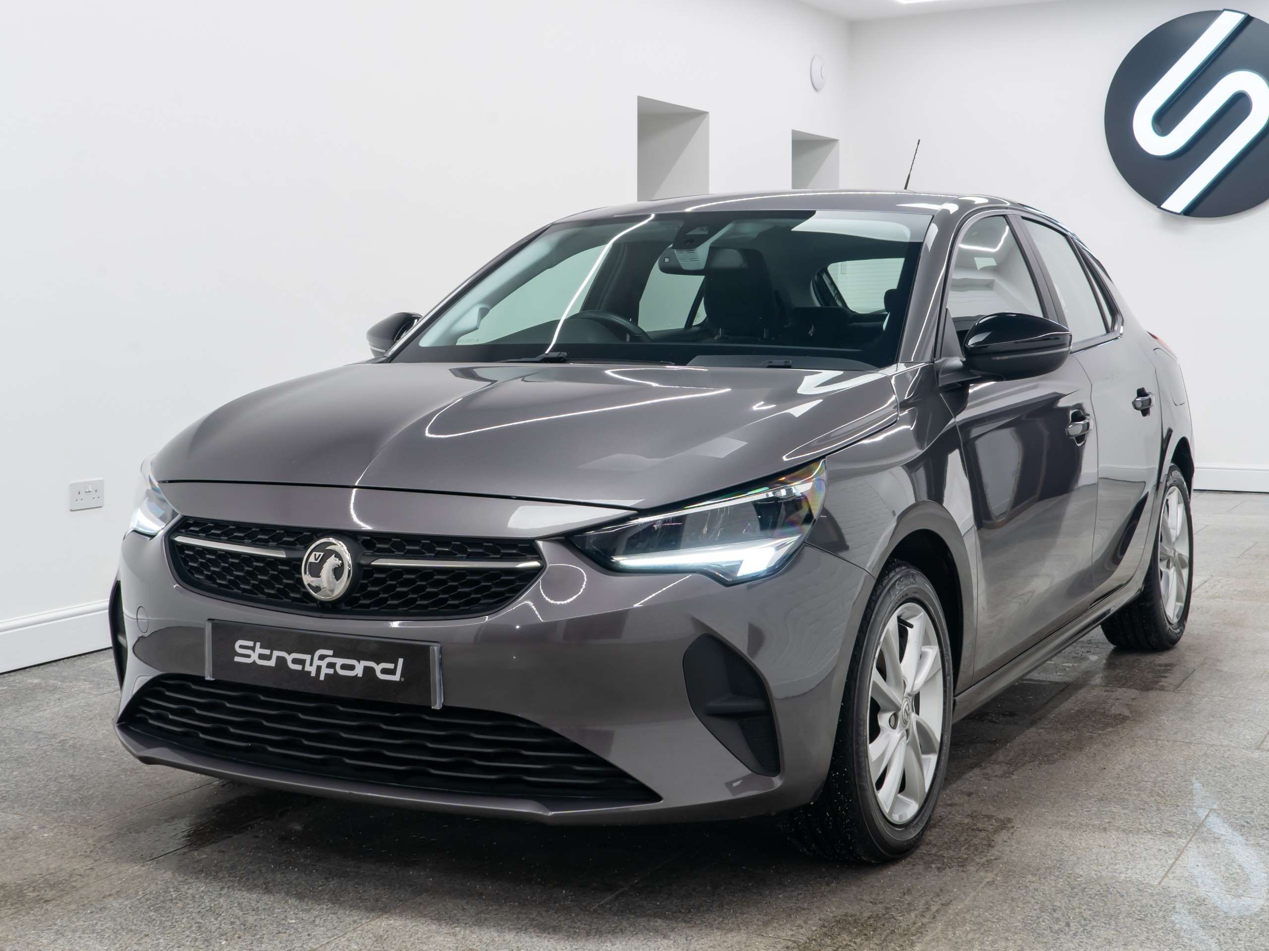 A 2020 VAUXHALL CORSA 1.2 SE Premium Hatchback 5dr Petrol Manual Euro 6 (75 ps) A 2020 VAUXHALL CORSA 1.2 SE Premium Hatchback 5dr Petrol Manual Euro 6 (75 ps)