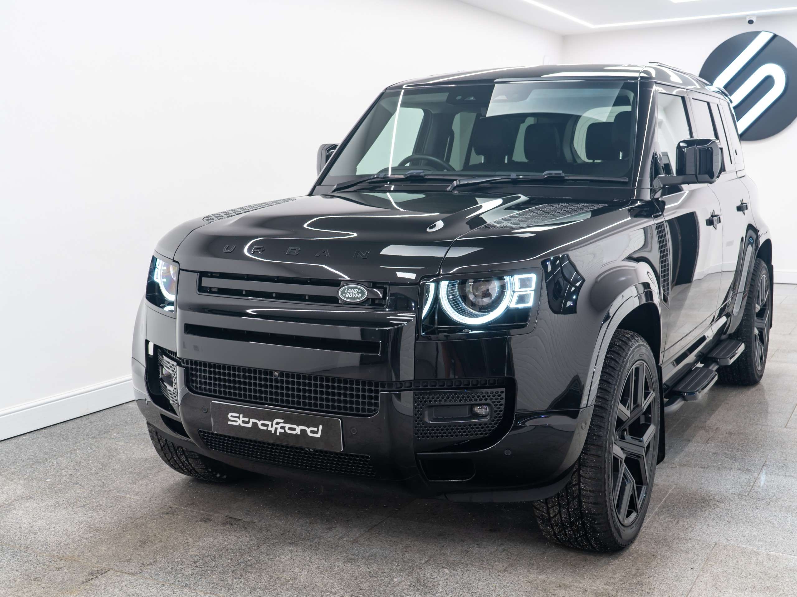 2024 LAND ROVER DEFENDER 110 2024 LAND ROVER DEFENDER 110
