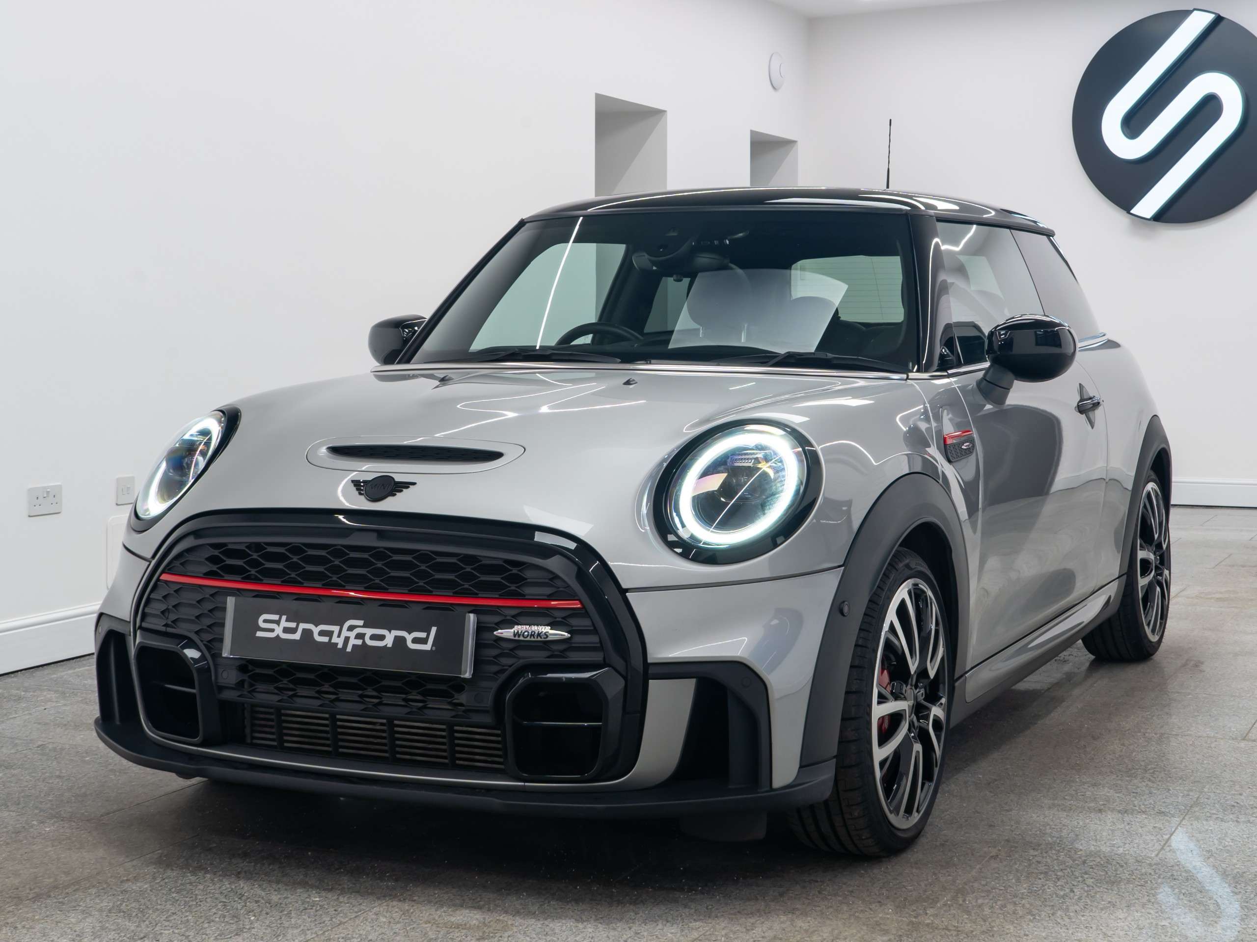 A 2023 MINI HATCH 2.0 John Cooper Works Hatchback 3dr Petrol Steptronic Euro 6 (s/s) (231 ps) A 2023 MINI HATCH 2.0 John Cooper Works Hatchback 3dr Petrol Steptronic Euro 6 (s/s) (231 ps)
