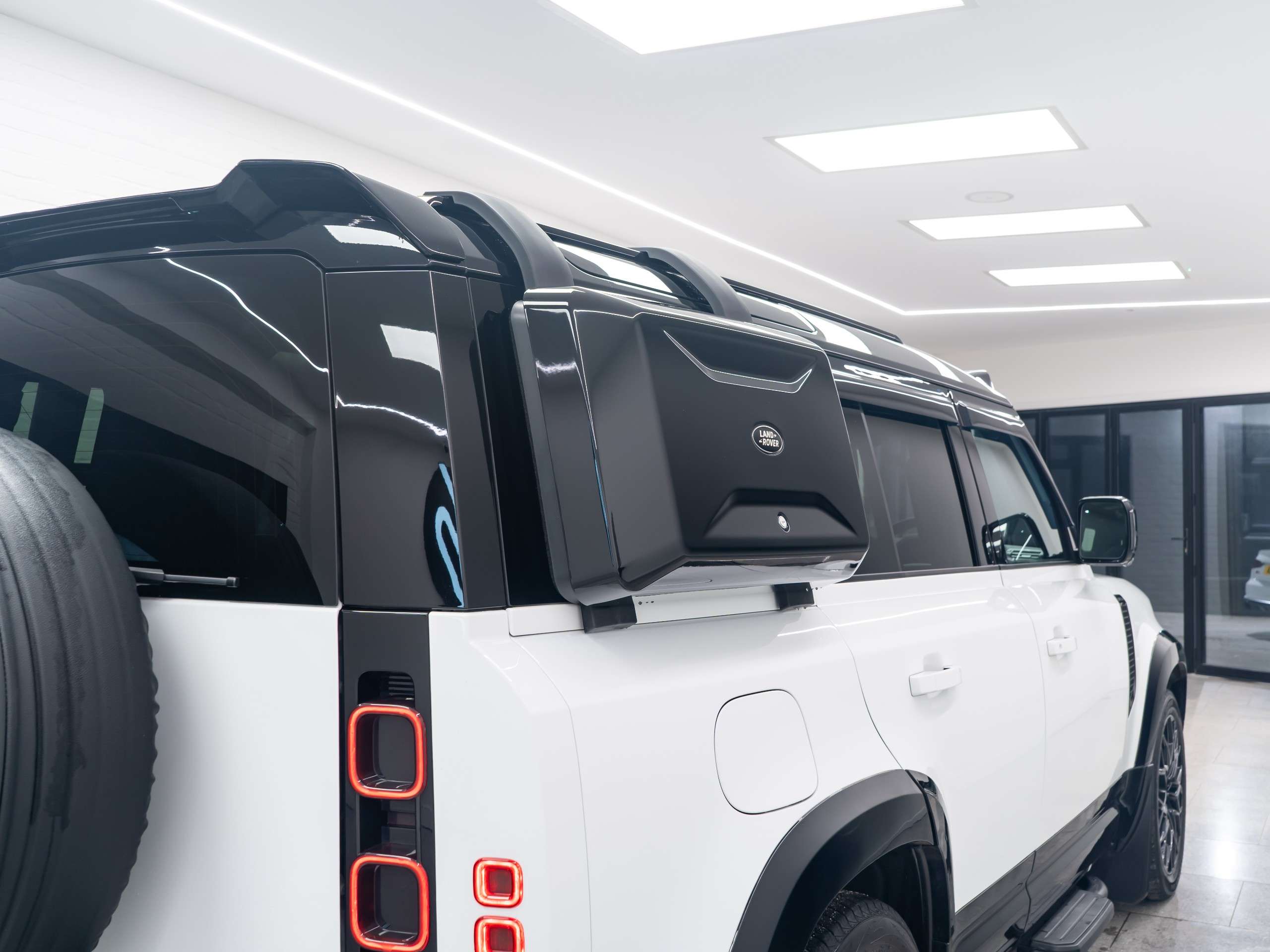 2025 LAND ROVER DEFENDER 110 2025 LAND ROVER DEFENDER 110