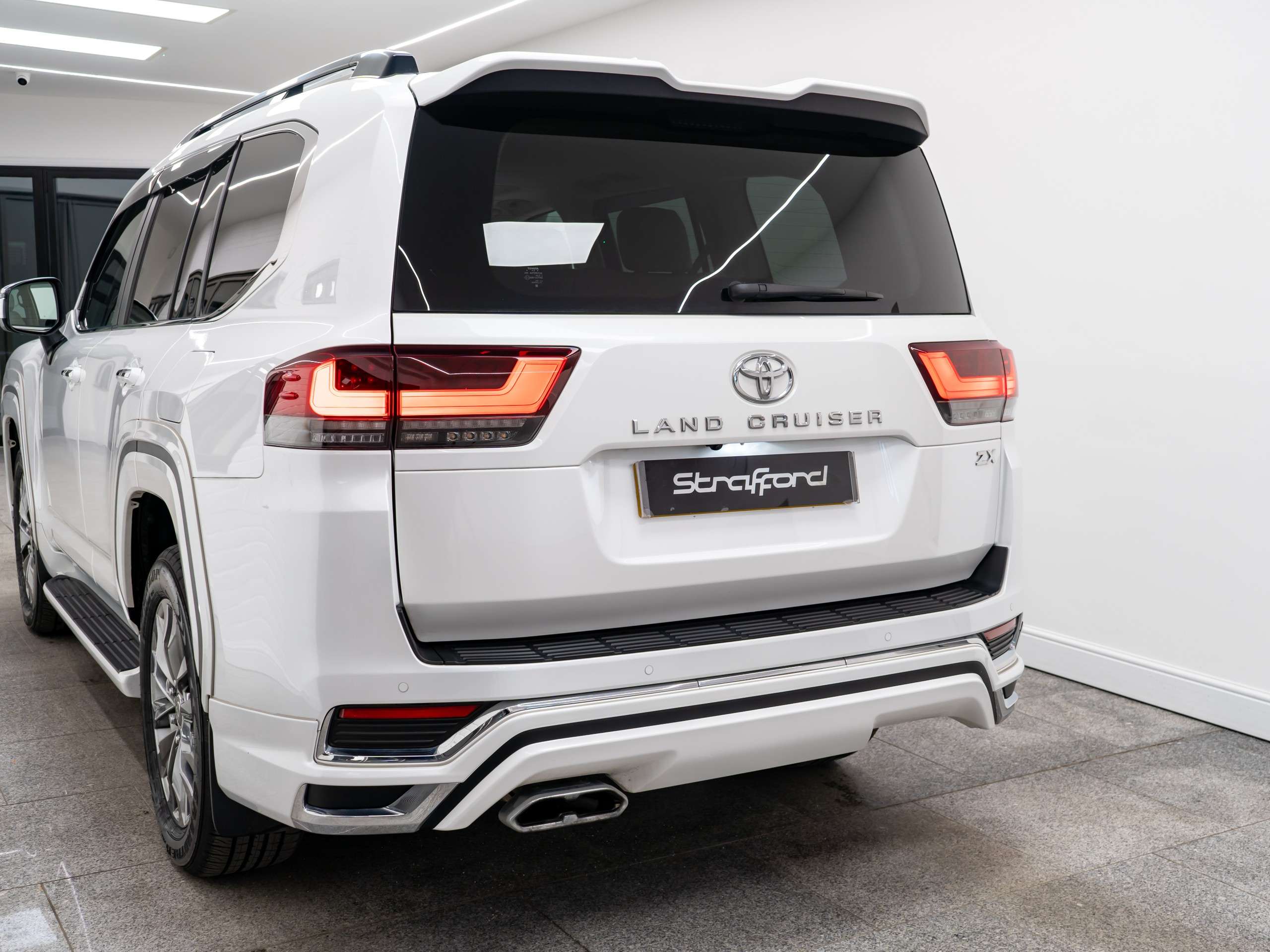 2024 TOYOTA LAND CRUISER 2024 TOYOTA LAND CRUISER