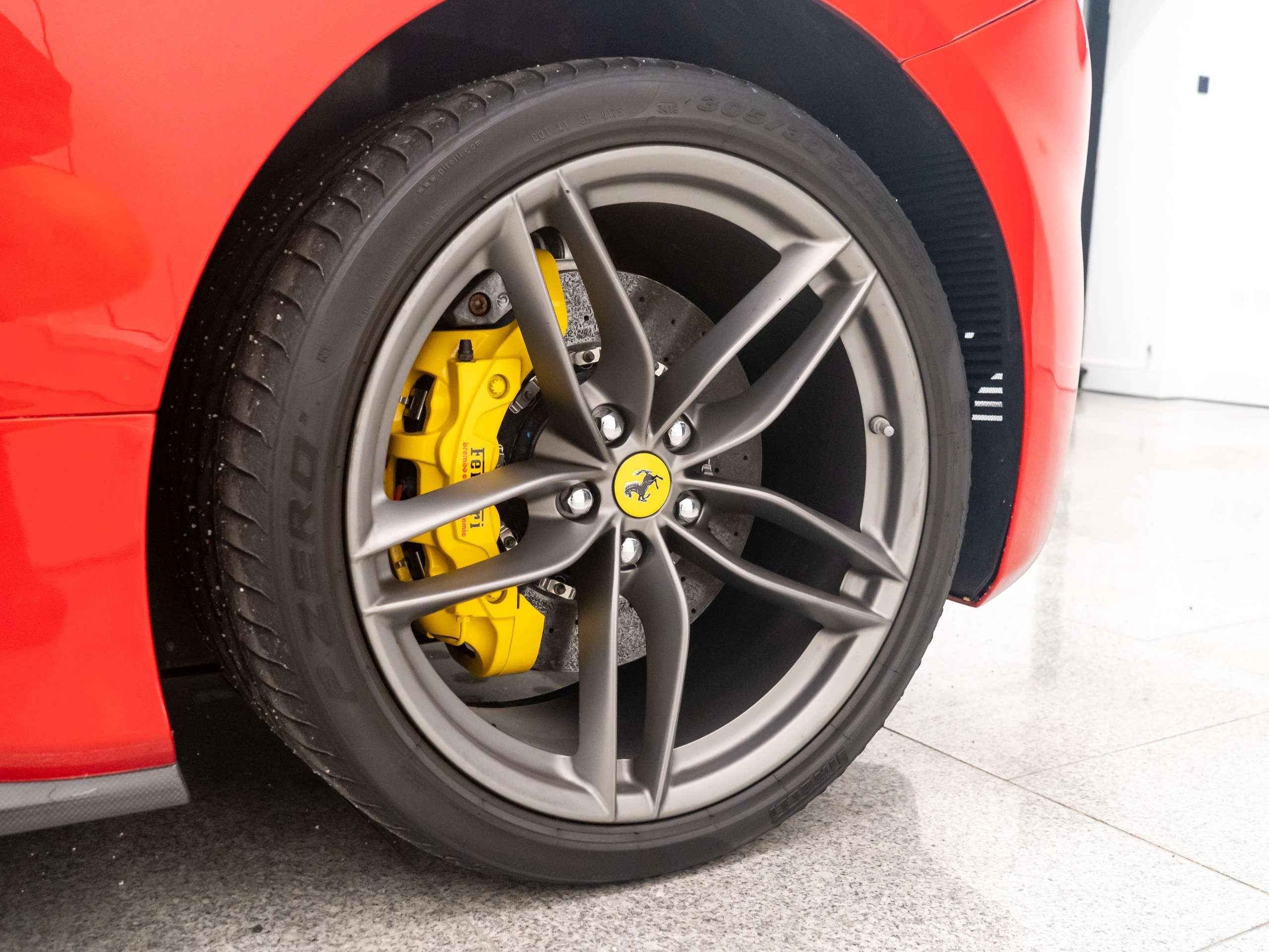 2016 FERRARI 488 2016 FERRARI 488