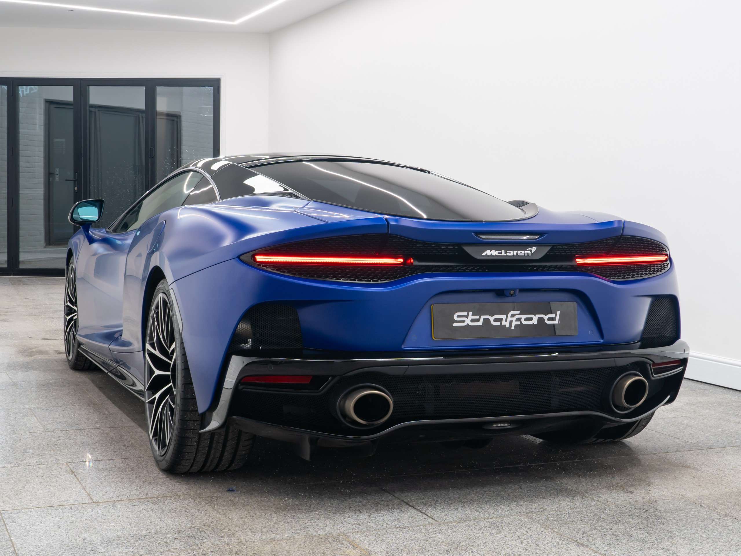 2021 MCLAREN GT 2021 MCLAREN GT