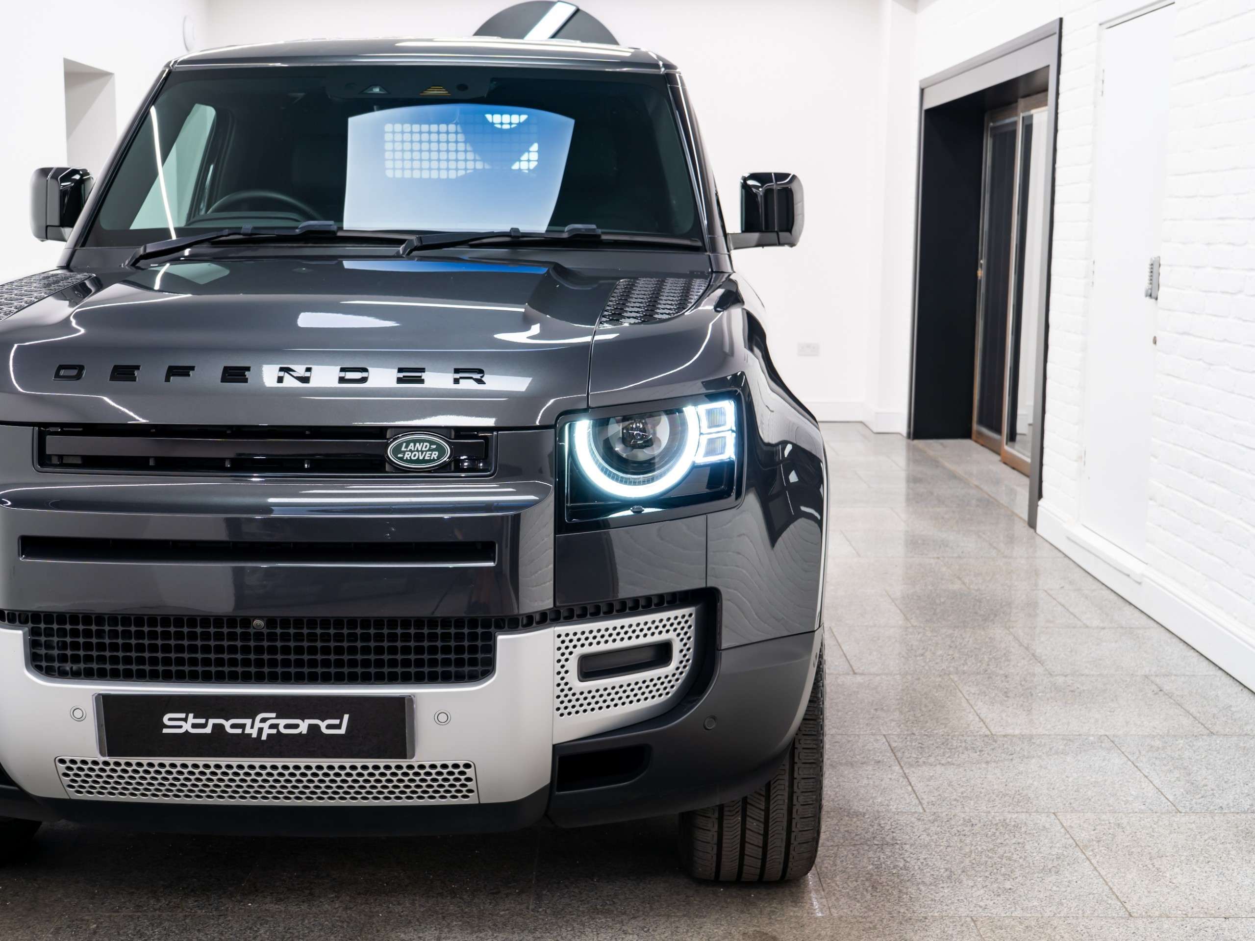 2024 LAND ROVER DEFENDER 90 2024 LAND ROVER DEFENDER 90