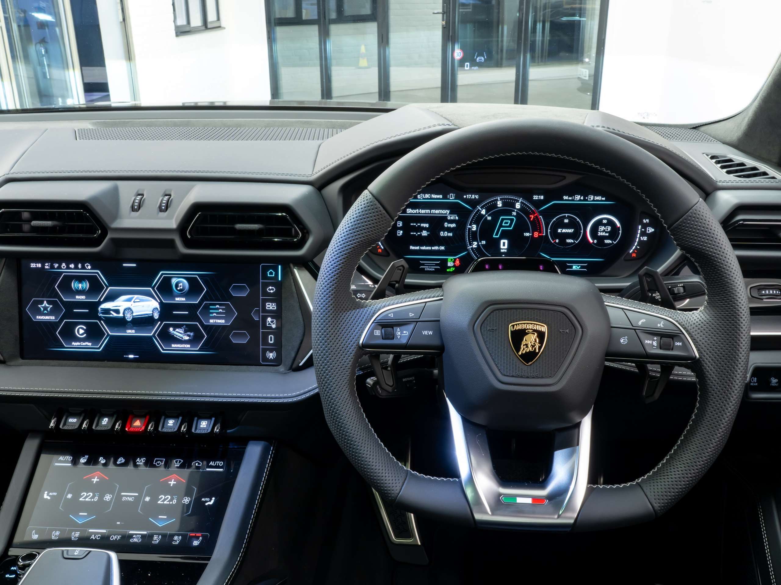 2026 LAMBORGHINI URUS 2026 LAMBORGHINI URUS