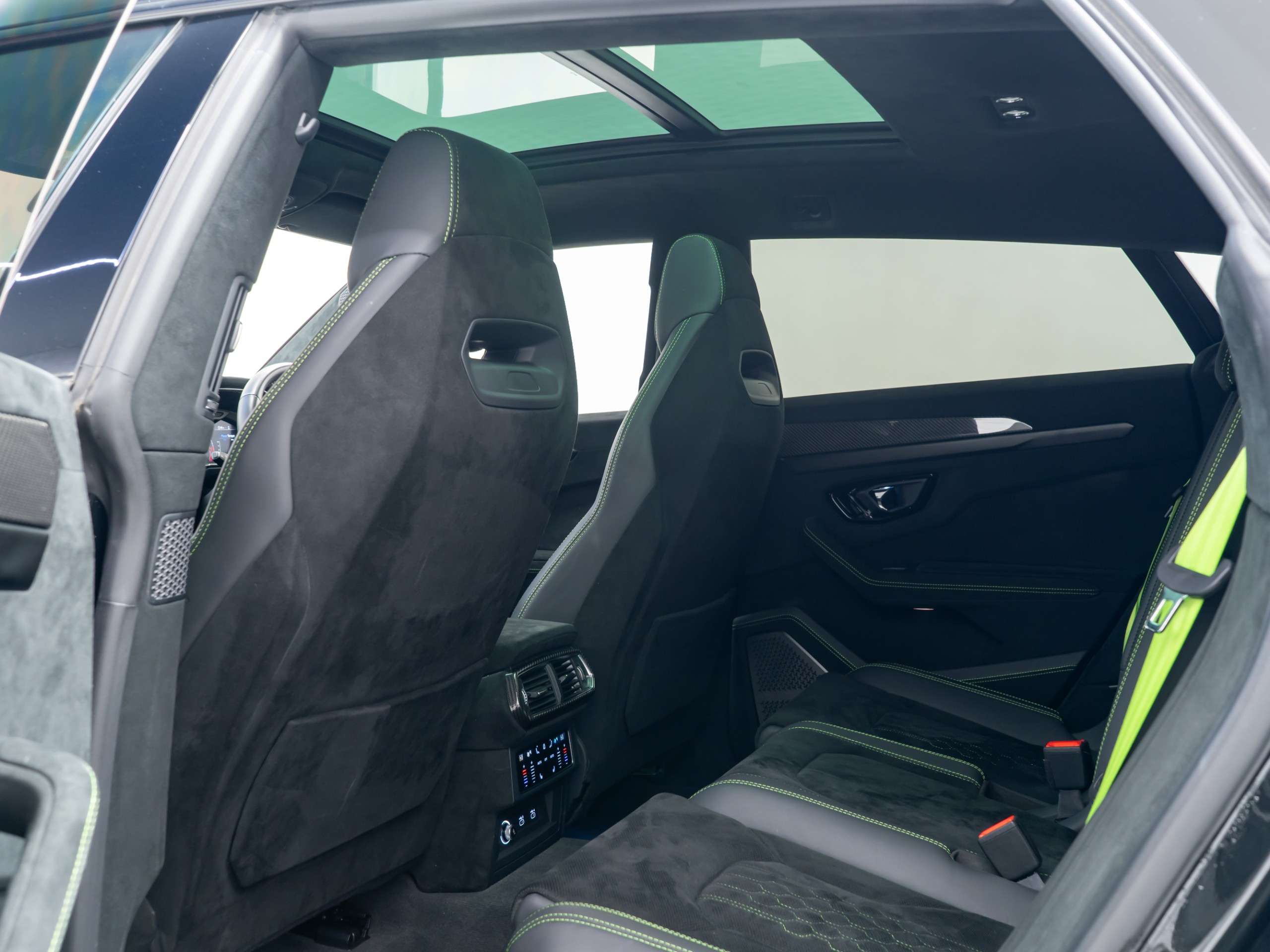 2023 LAMBORGHINI URUS 2023 LAMBORGHINI URUS