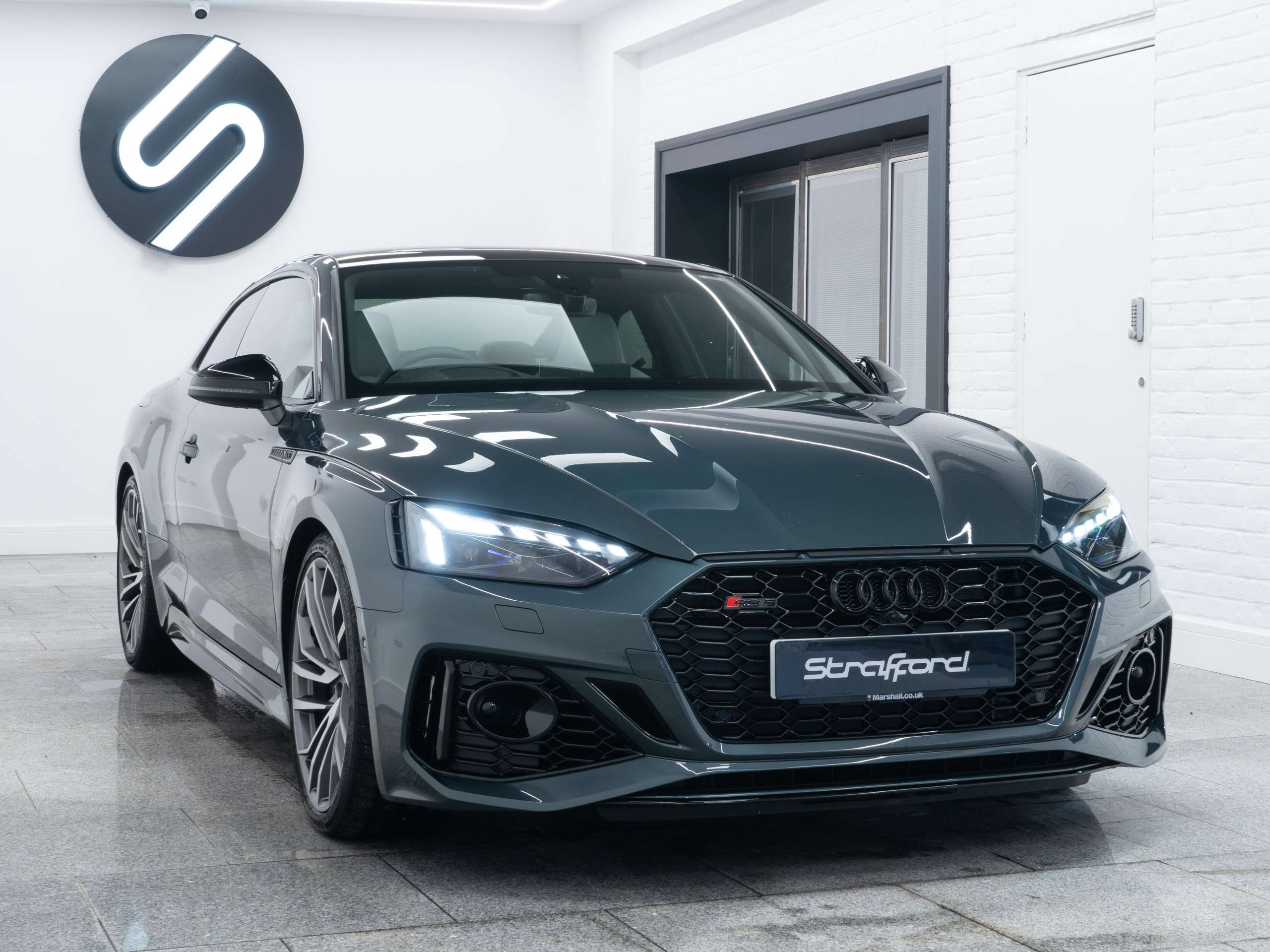 A 2022 AUDI RS5 2.9 TFSI V6 Vorsprung Coupe 2dr Petrol Tiptronic quattro Euro 6 (s/s) (450 ps) A 2022 AUDI RS5 2.9 TFSI V6 Vorsprung Coupe 2dr Petrol Tiptronic quattro Euro 6 (s/s) (450 ps)