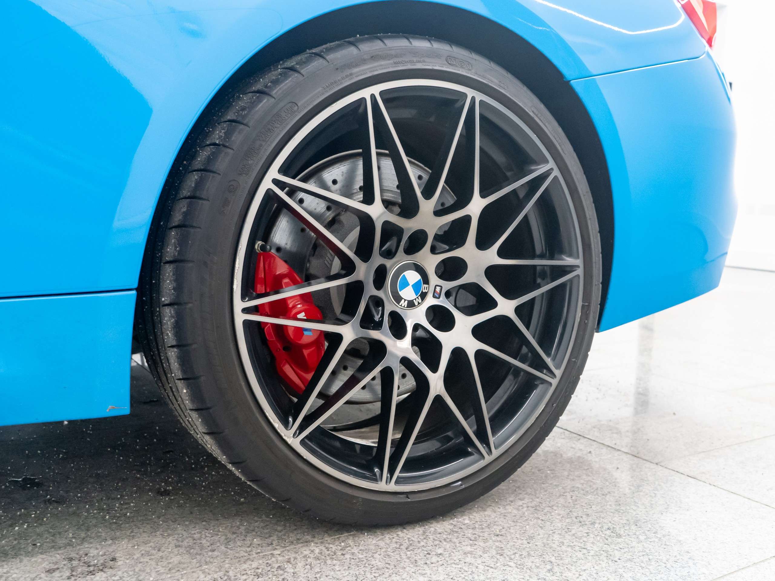 2017 BMW M4 2017 BMW M4