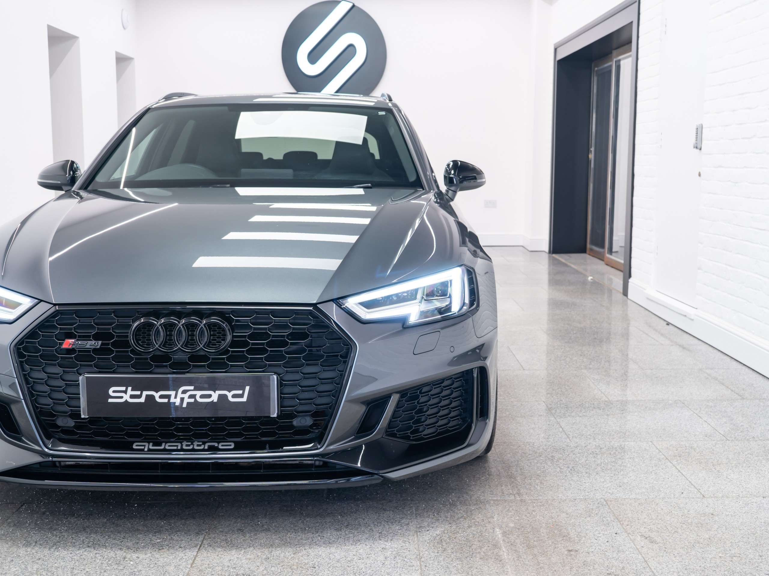 2019 AUDI RS4 AVANT 2019 AUDI RS4 AVANT