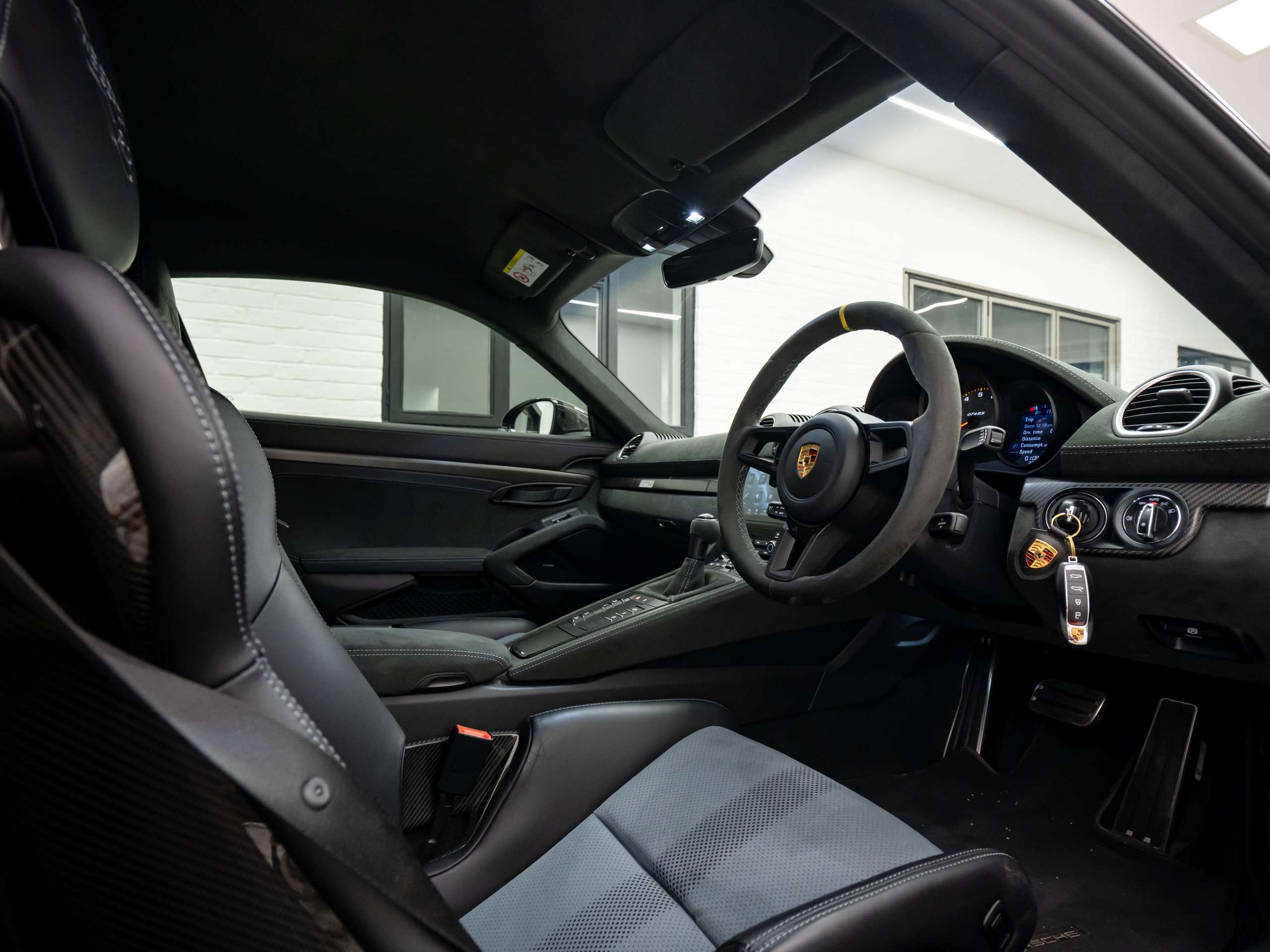 2024 PORSCHE CAYMAN 2024 PORSCHE CAYMAN