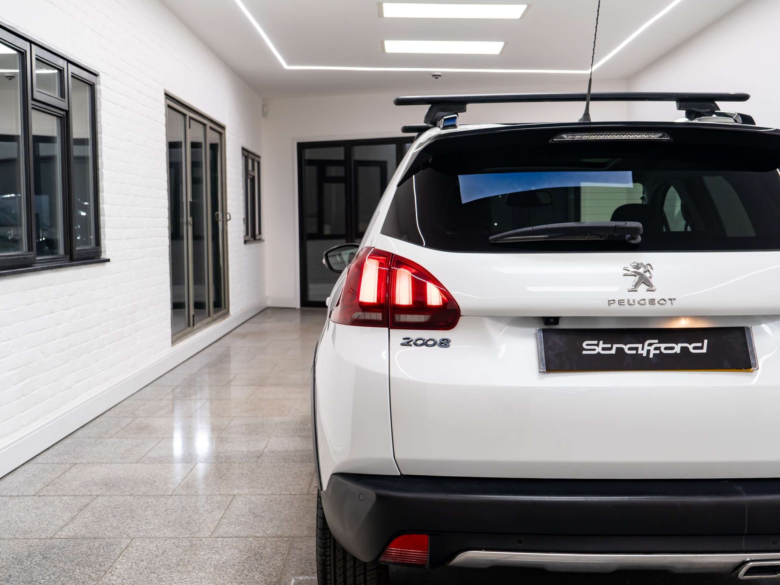 2017 PEUGEOT 2008 2017 PEUGEOT 2008
