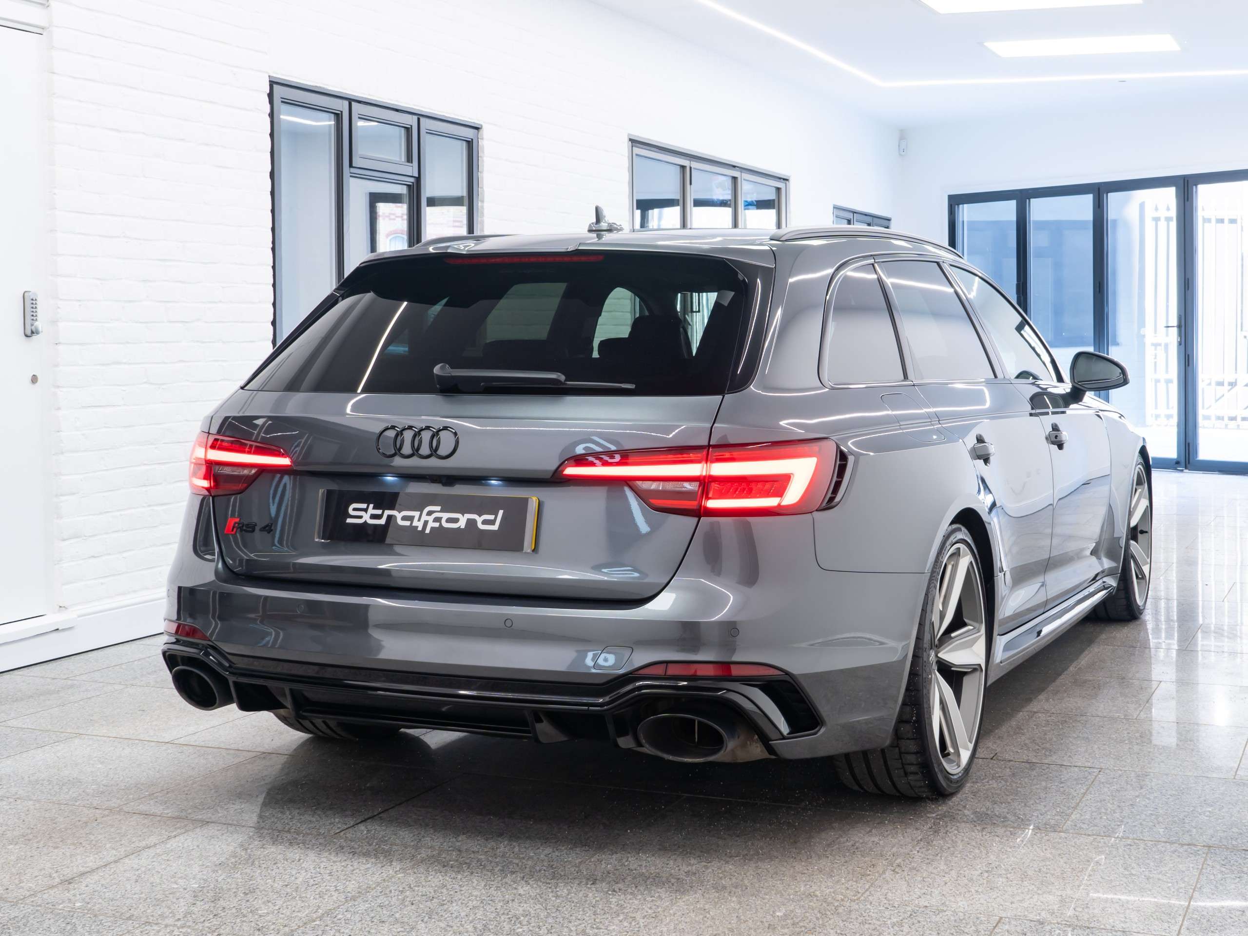 A 2019 AUDI RS4 AVANT 2.9 TFSI V6 Sport Edition Estate 5dr Petrol Tiptronic quattro Euro 6 (s/s) (450 ps) A 2019 AUDI RS4 AVANT 2.9 TFSI V6 Sport Edition Estate 5dr Petrol Tiptronic quattro Euro 6 (s/s) (450 ps)