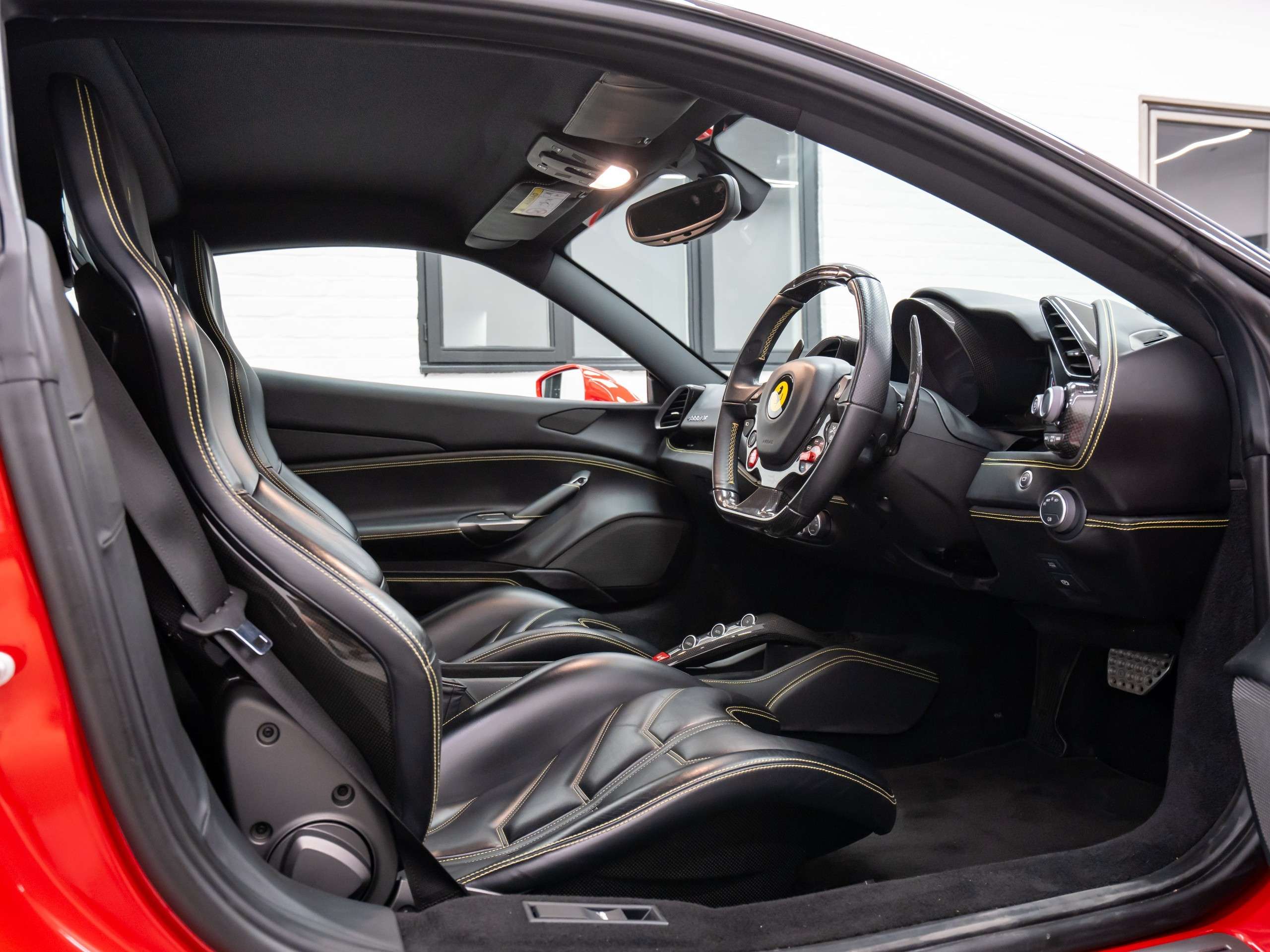 2016 FERRARI 488 2016 FERRARI 488