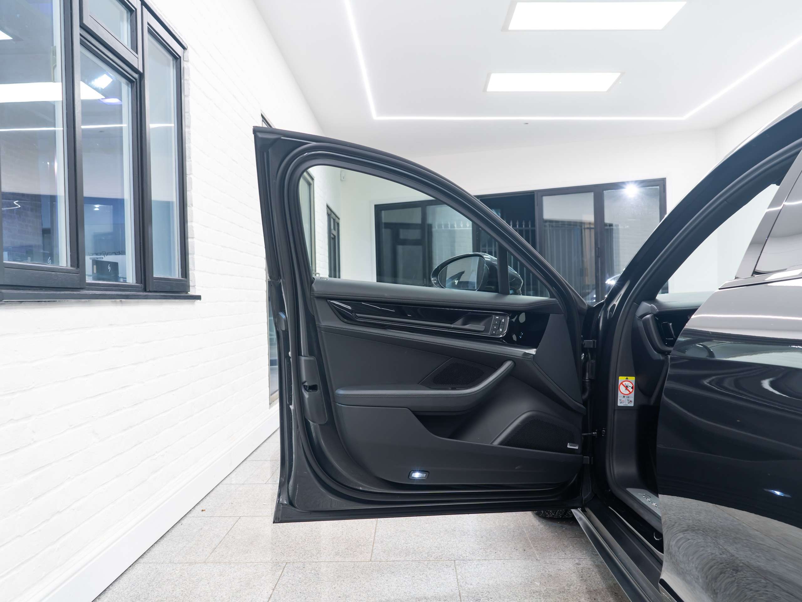 2024 PORSCHE PANAMERA 2024 PORSCHE PANAMERA