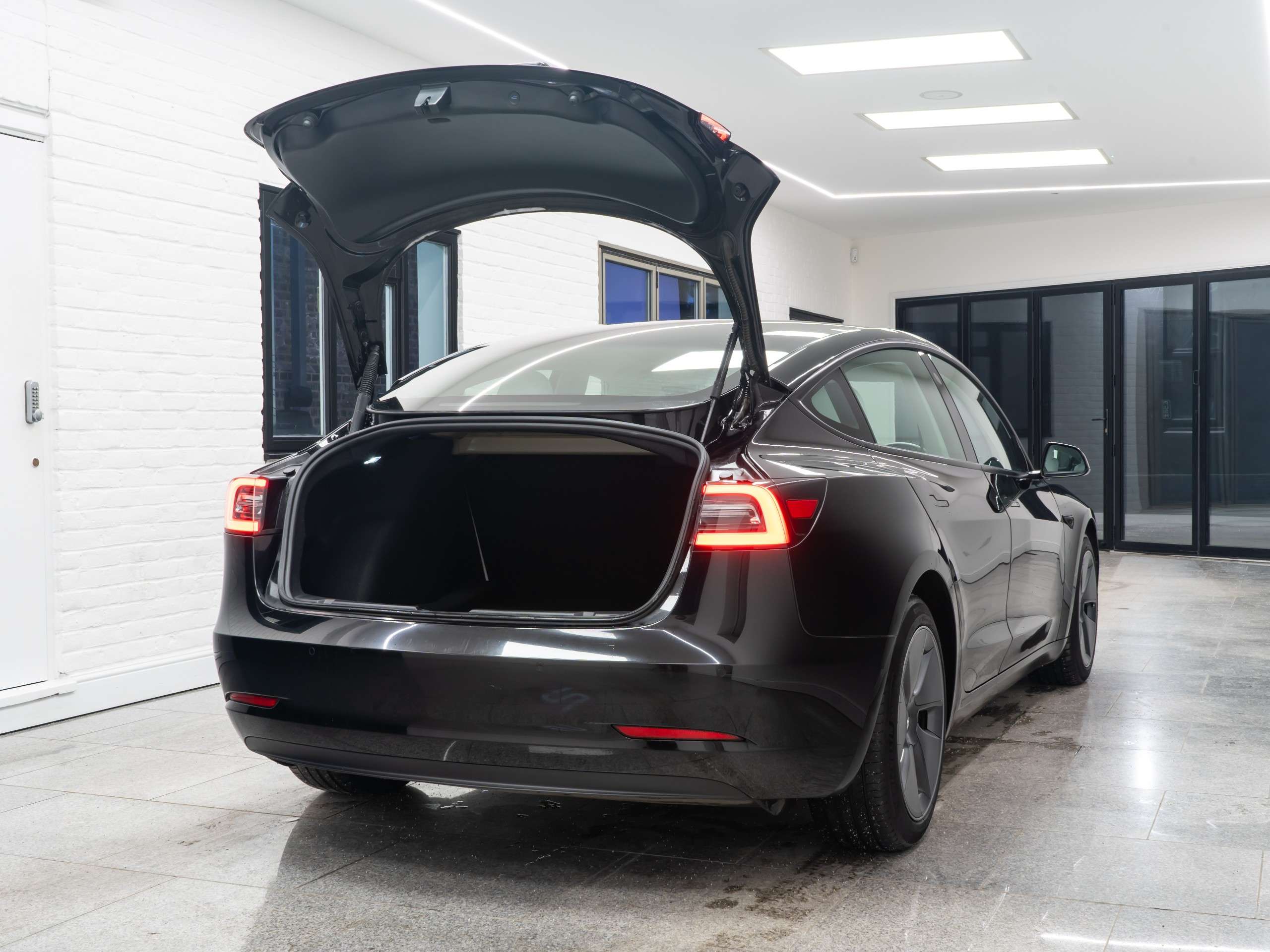 2021 TESLA MODEL 3 2021 TESLA MODEL 3